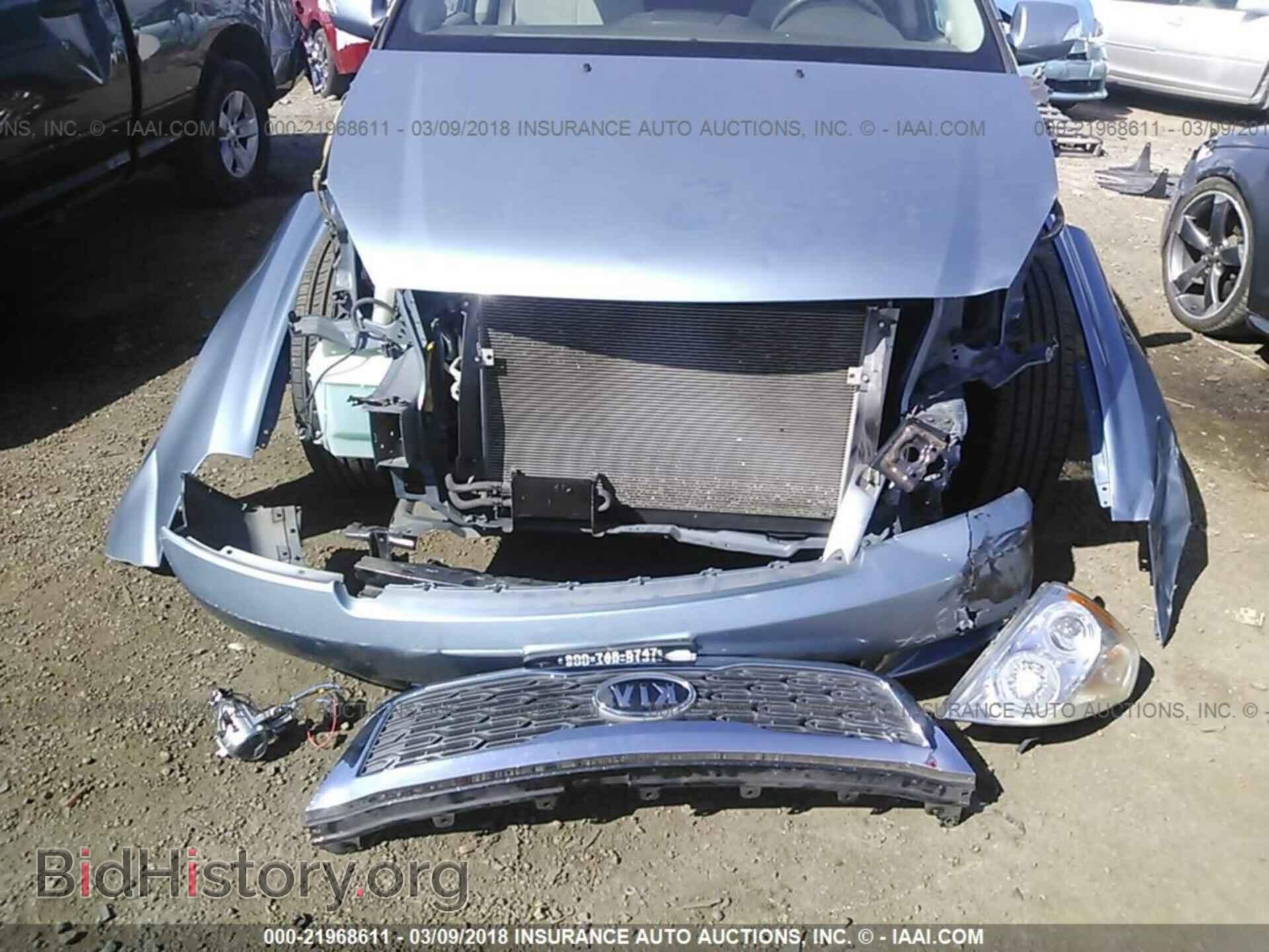 2012 Kia Sedona - VIN: KNDMG4C77C6443437 - Photo 6