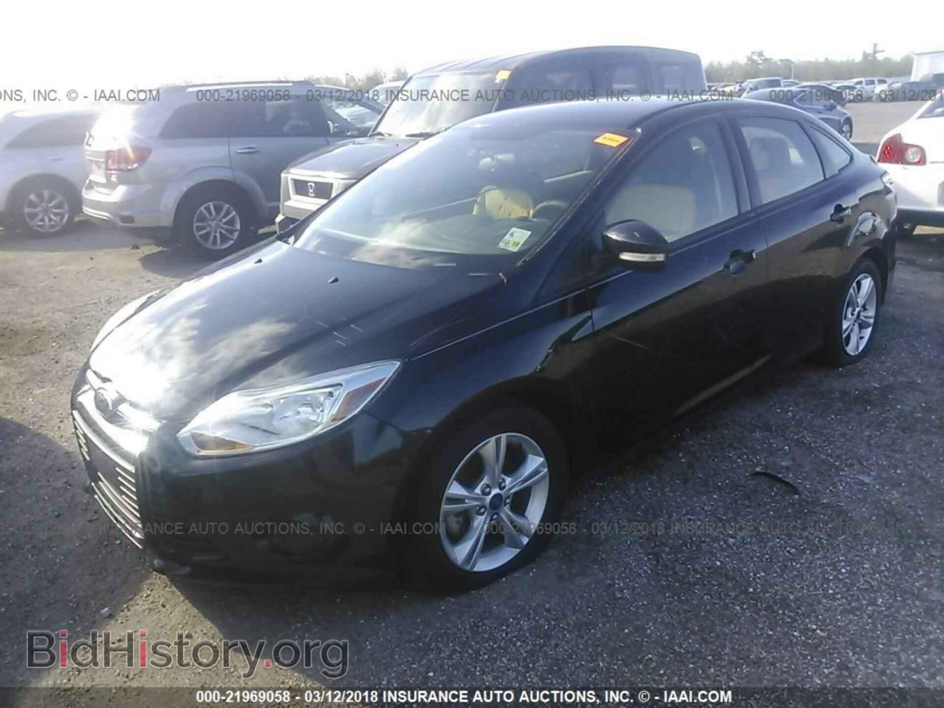 2014 Ford Focus - VIN: 1FADP3F27EL357405 - Photo 2