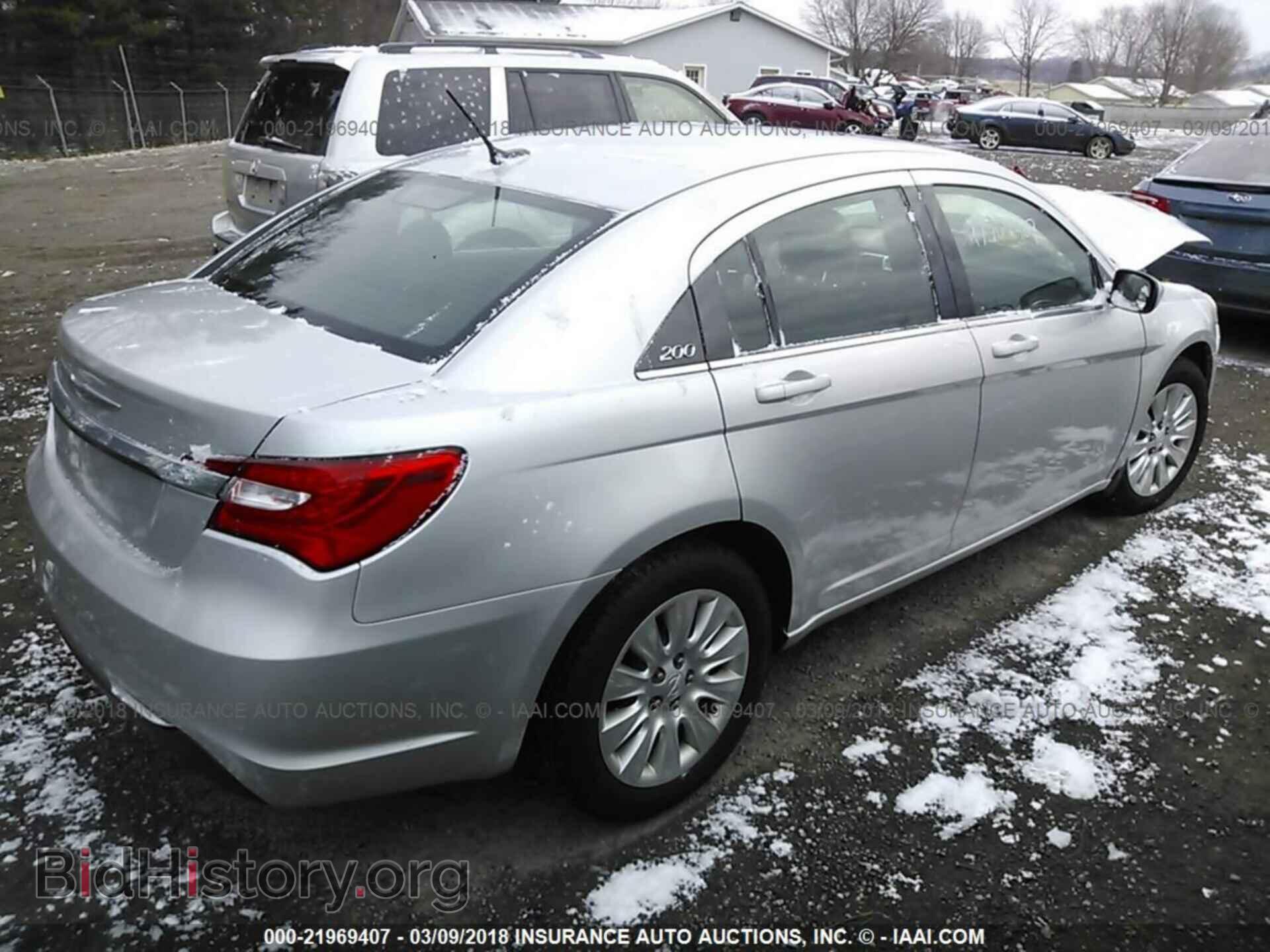 2012 Chrysler 200 - VIN: 1C3CCBAB5CN168664 - Photo 4