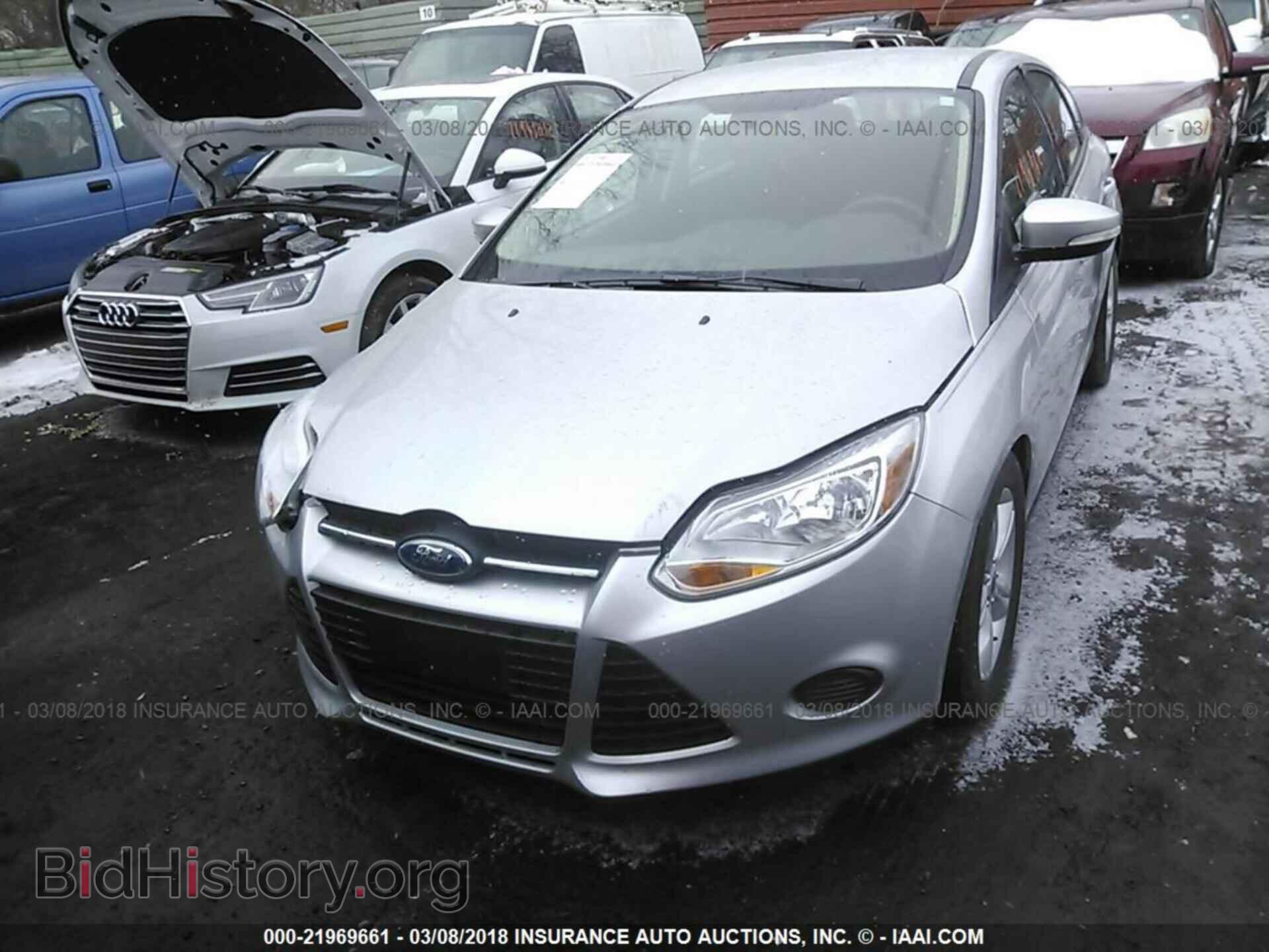2014 Ford Focus - VIN: 1FADP3K24EL405724 - Фото 2