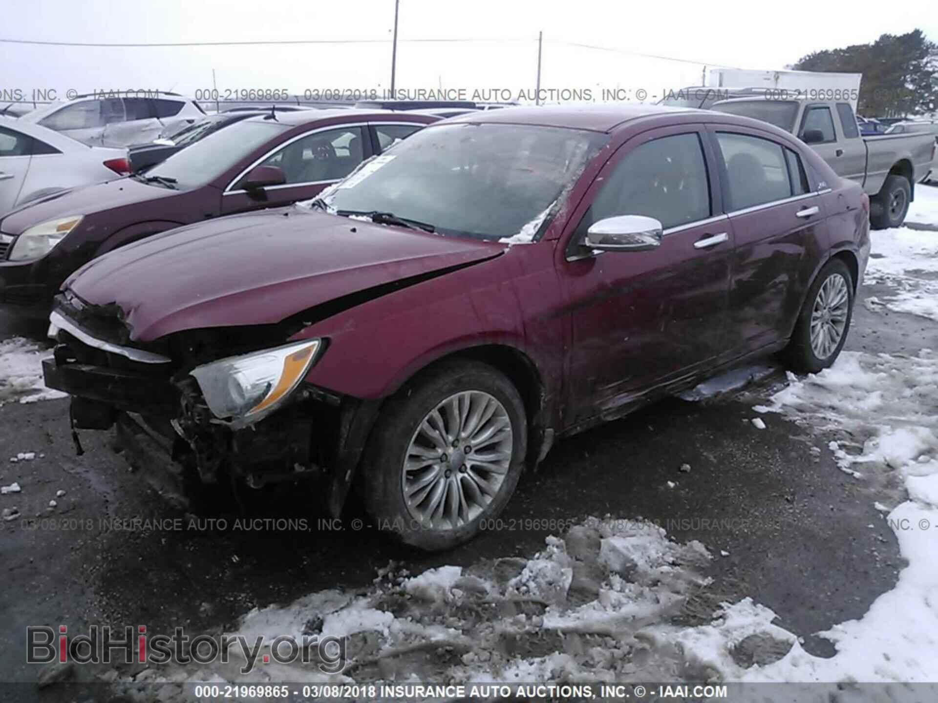 2012 Chrysler 200 - VIN: 1C3CCBCB1CN283792 - Photo 2