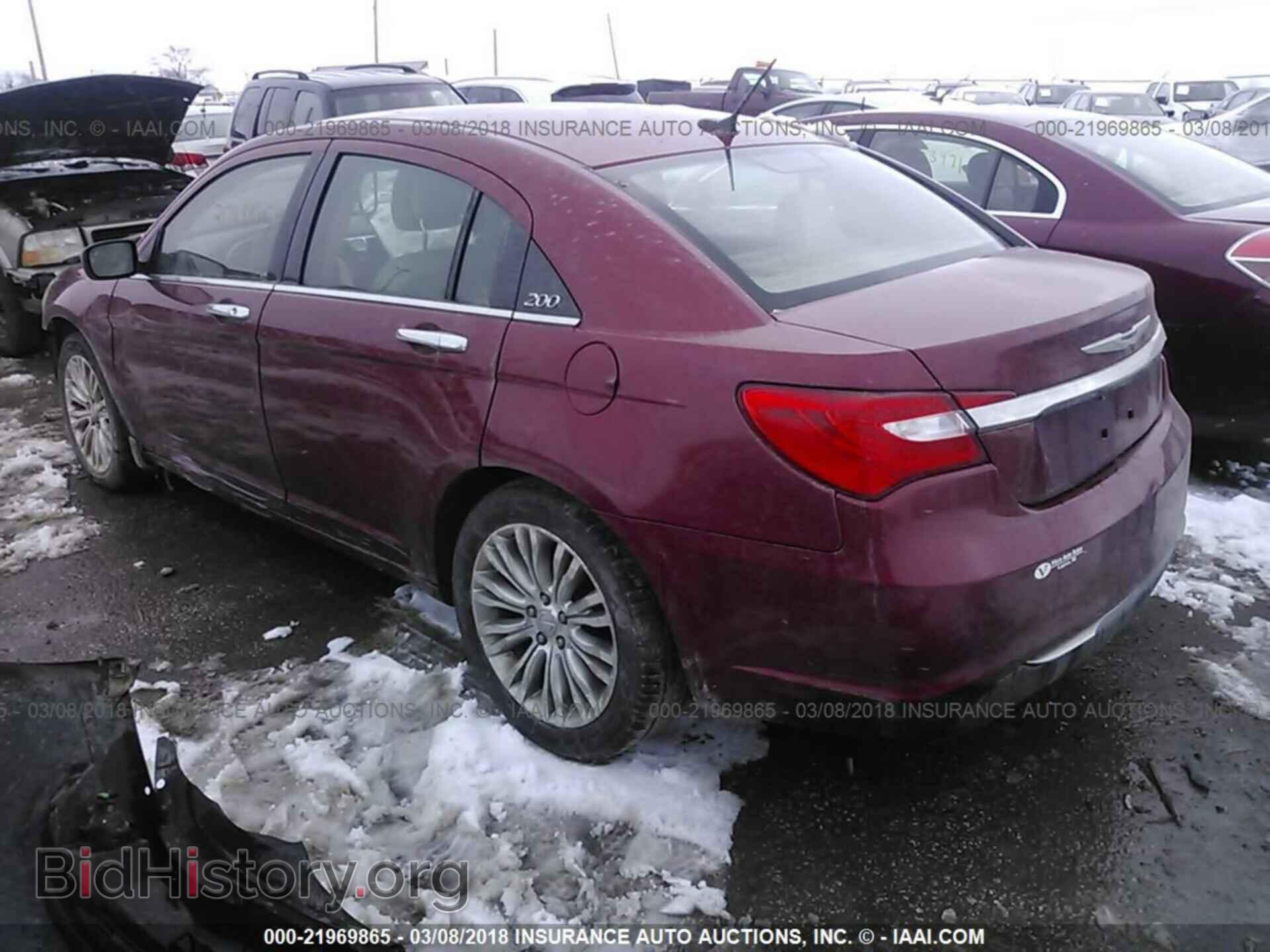2012 Chrysler 200 - VIN: 1C3CCBCB1CN283792 - Photo 3