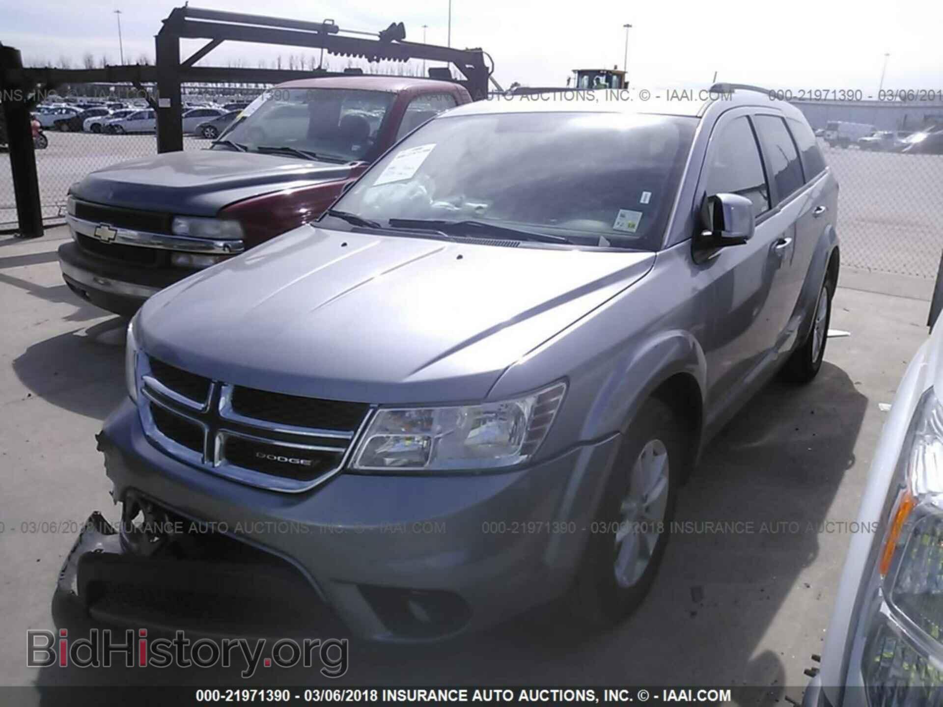 2017 Dodge Journey - VIN: 3C4PDCBG6HT571232 - Фото 2