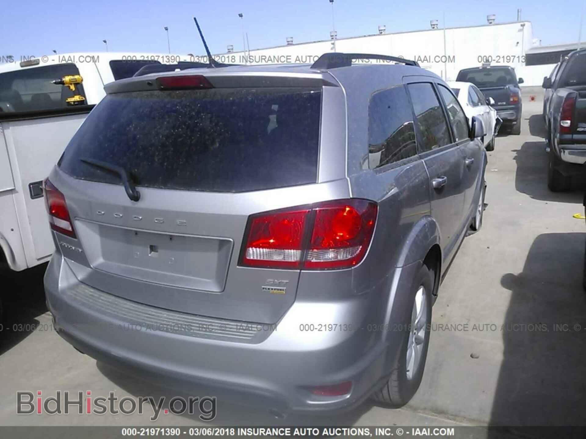 2017 Dodge Journey - VIN: 3C4PDCBG6HT571232 - Фото 4