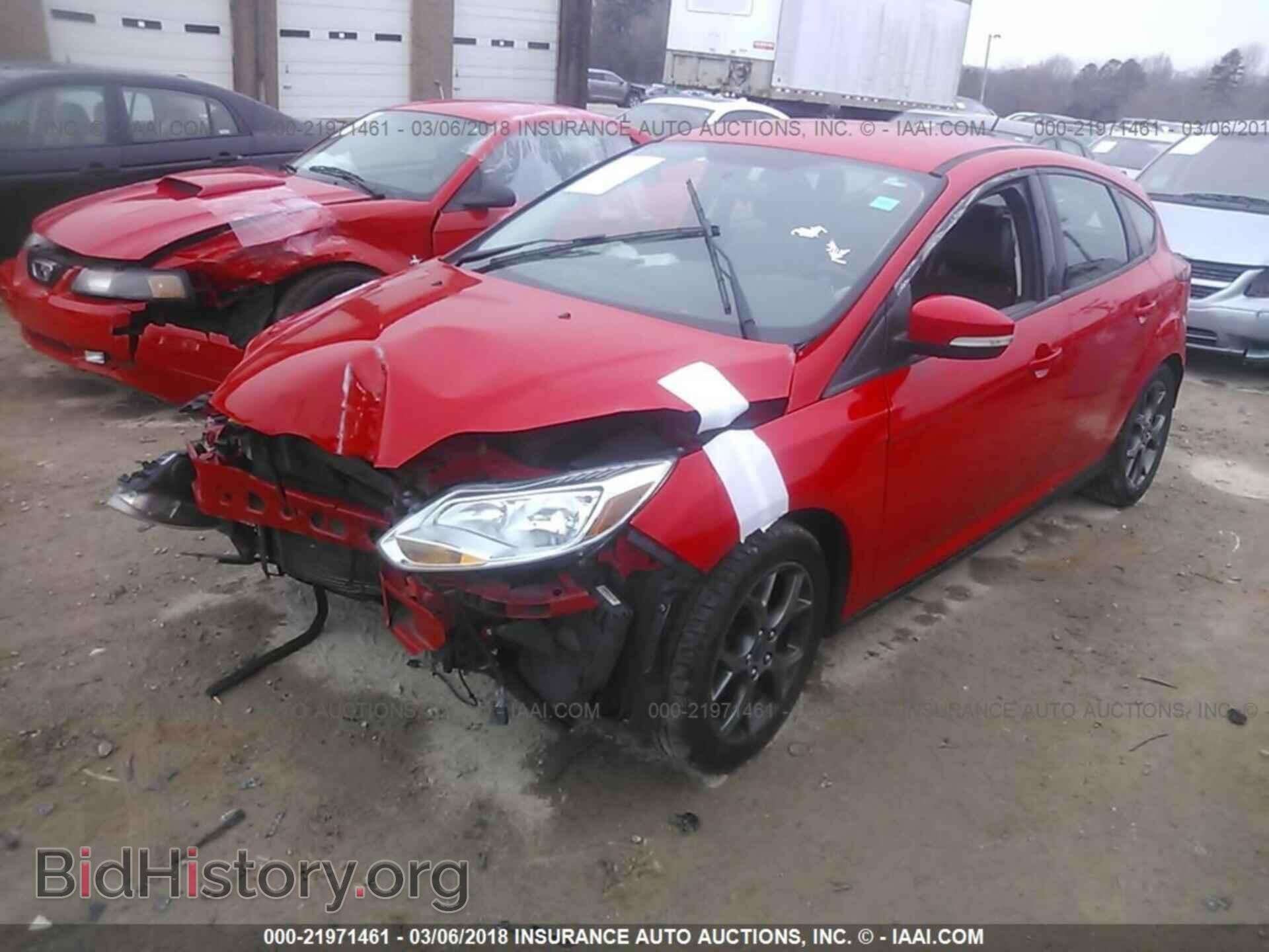 2013 Ford Focus - VIN: 1FADP3K22DL383446 - Photo 2