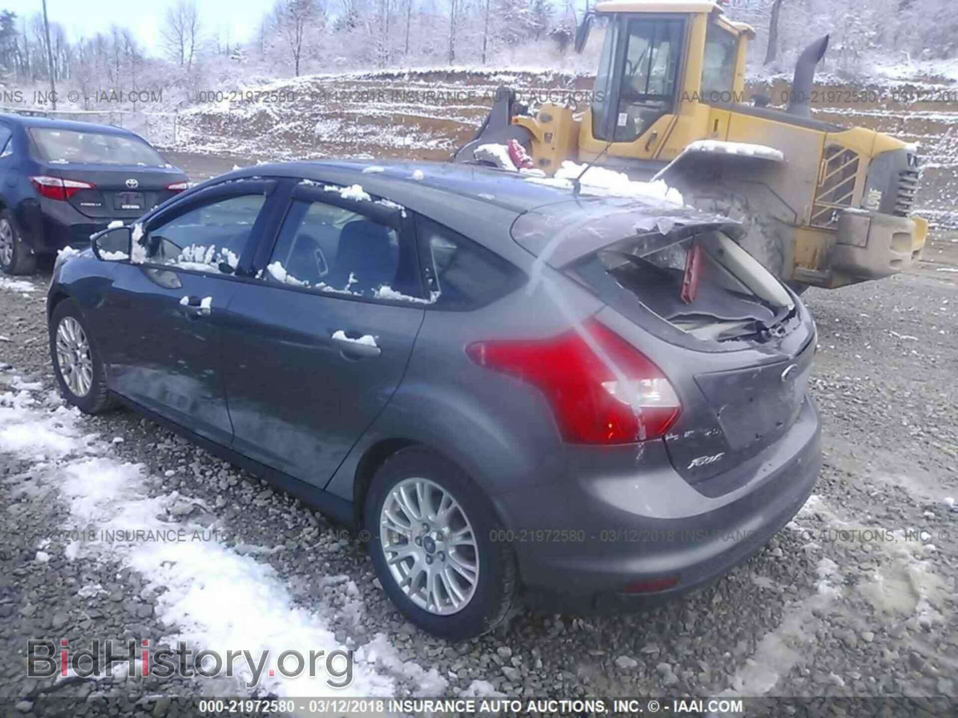 2012 Ford Focus - VIN: 1FAHP3K28CL106980 - Photo 3