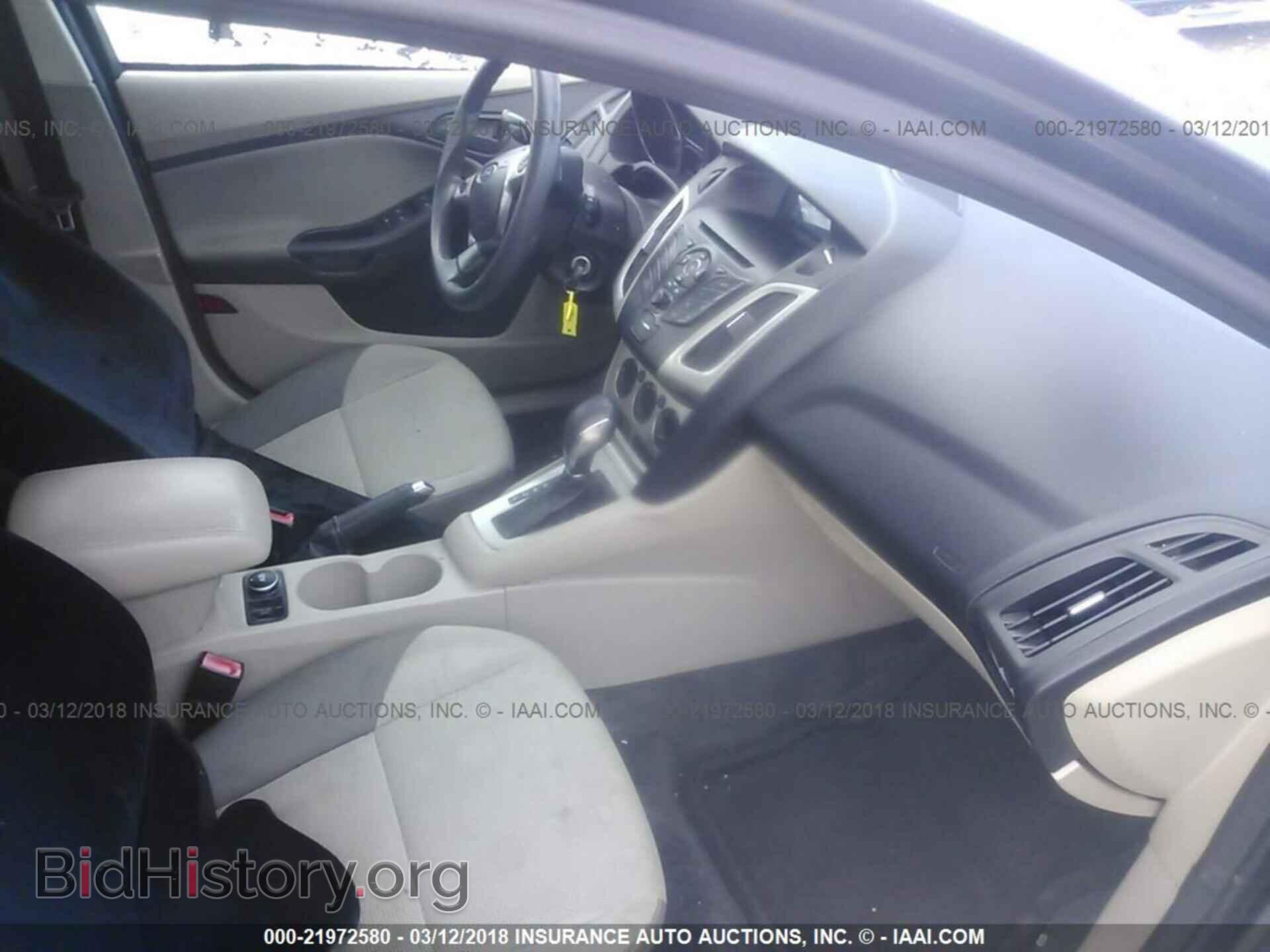 2012 Ford Focus - VIN: 1FAHP3K28CL106980 - Photo 5