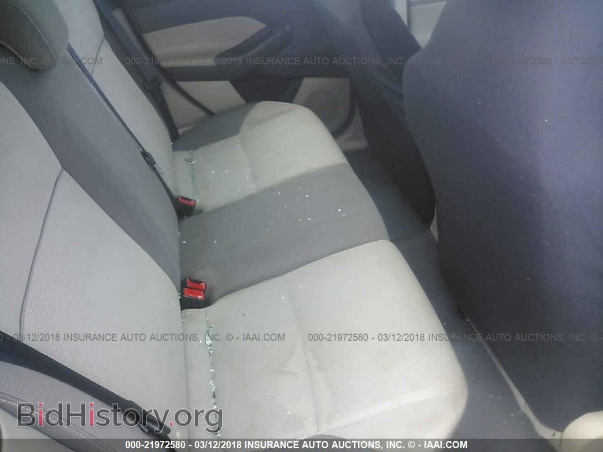 2012 Ford Focus - VIN: 1FAHP3K28CL106980 - Photo 8