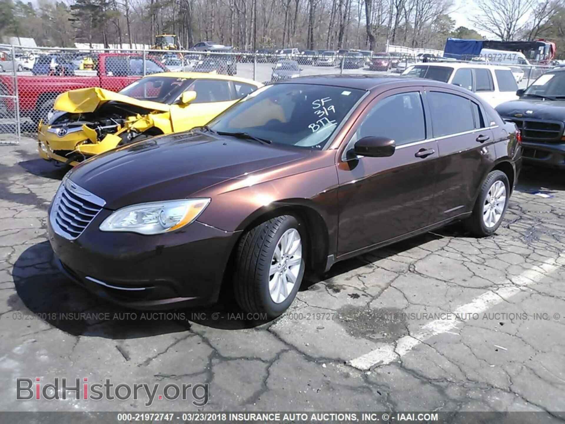 2012 Chrysler 200 - VIN: 1C3CCBBBXCN288071 - Фото 2