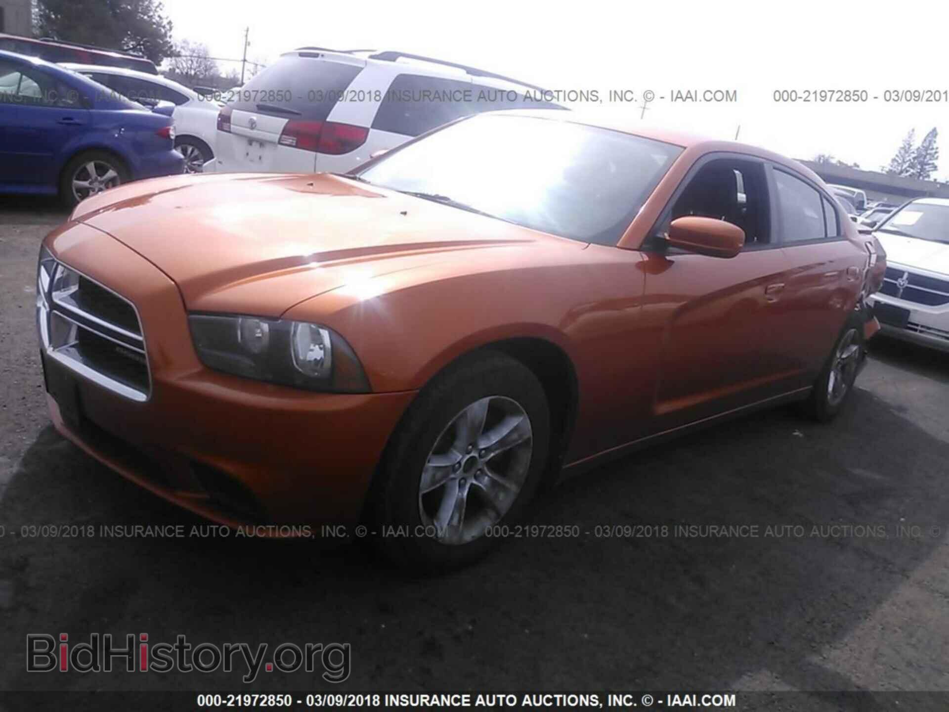 2011 Dodge Charger - VIN: 2B3CL3CG0BH577917 - Фото 2
