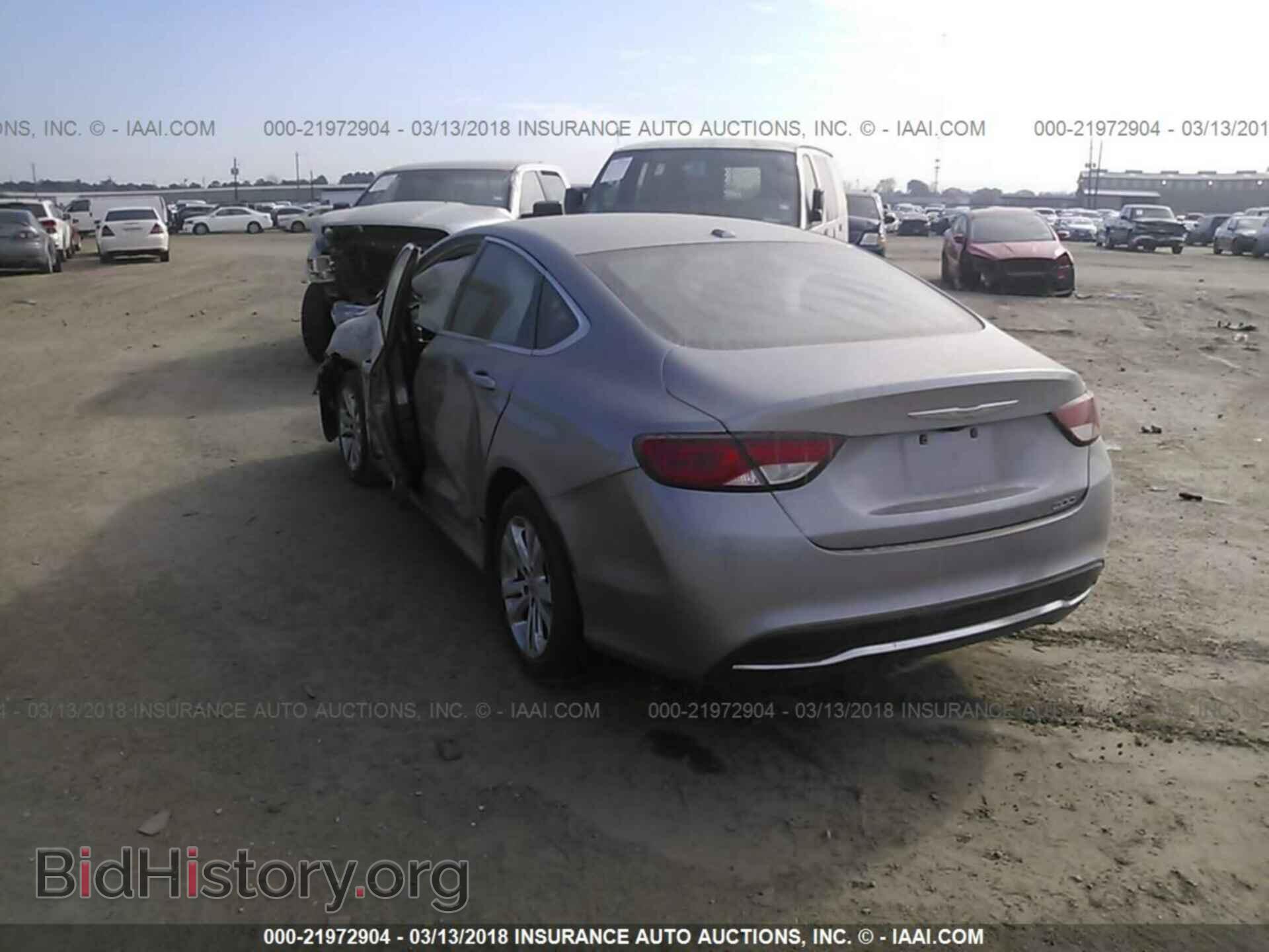 2015 Chrysler 200 - VIN: 1C3CCCAB4FN637947 - Photo 3