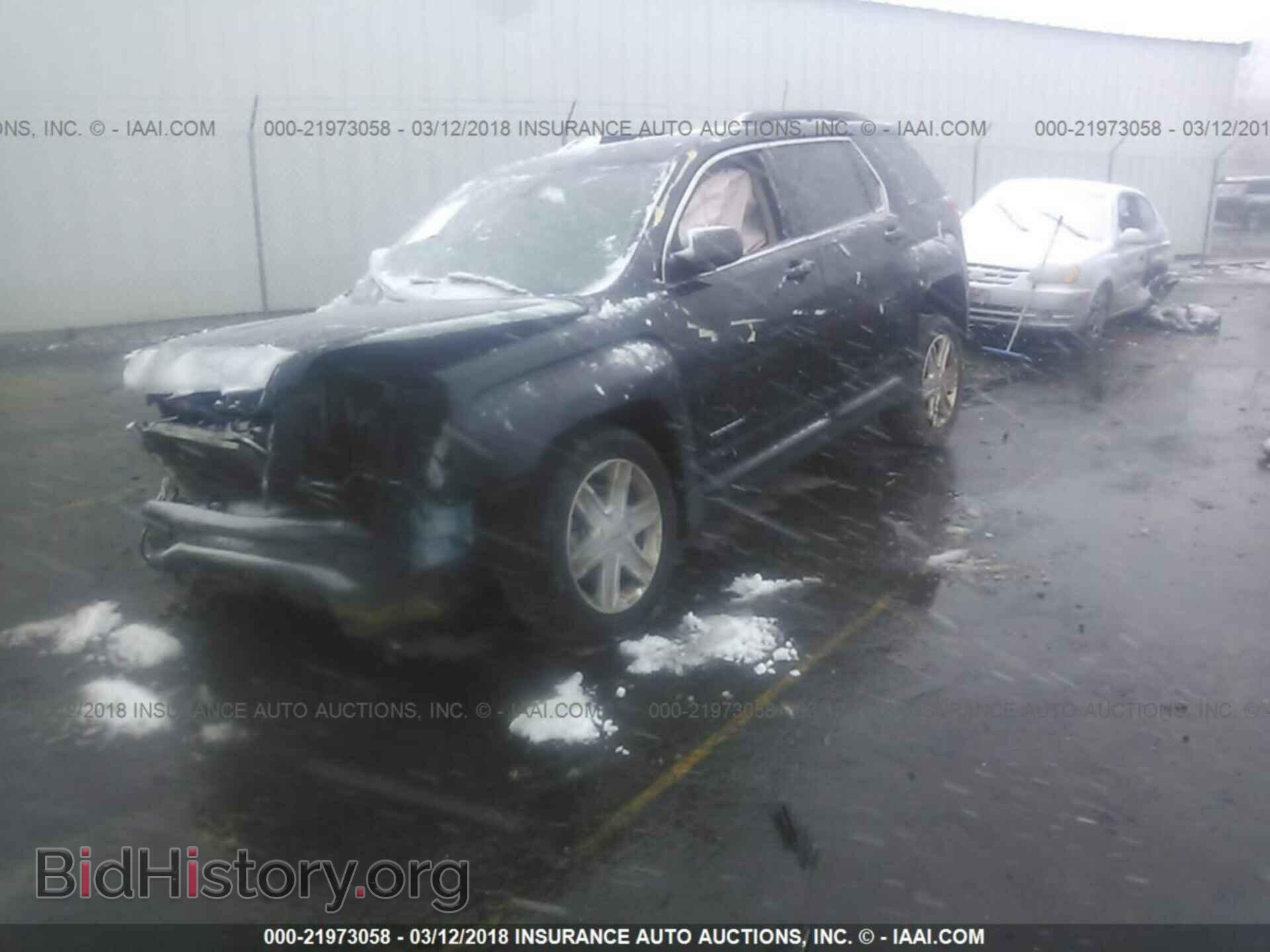 2011 Gmc Terrain - VIN: 2CTFLSE50B6325778 - Photo 2