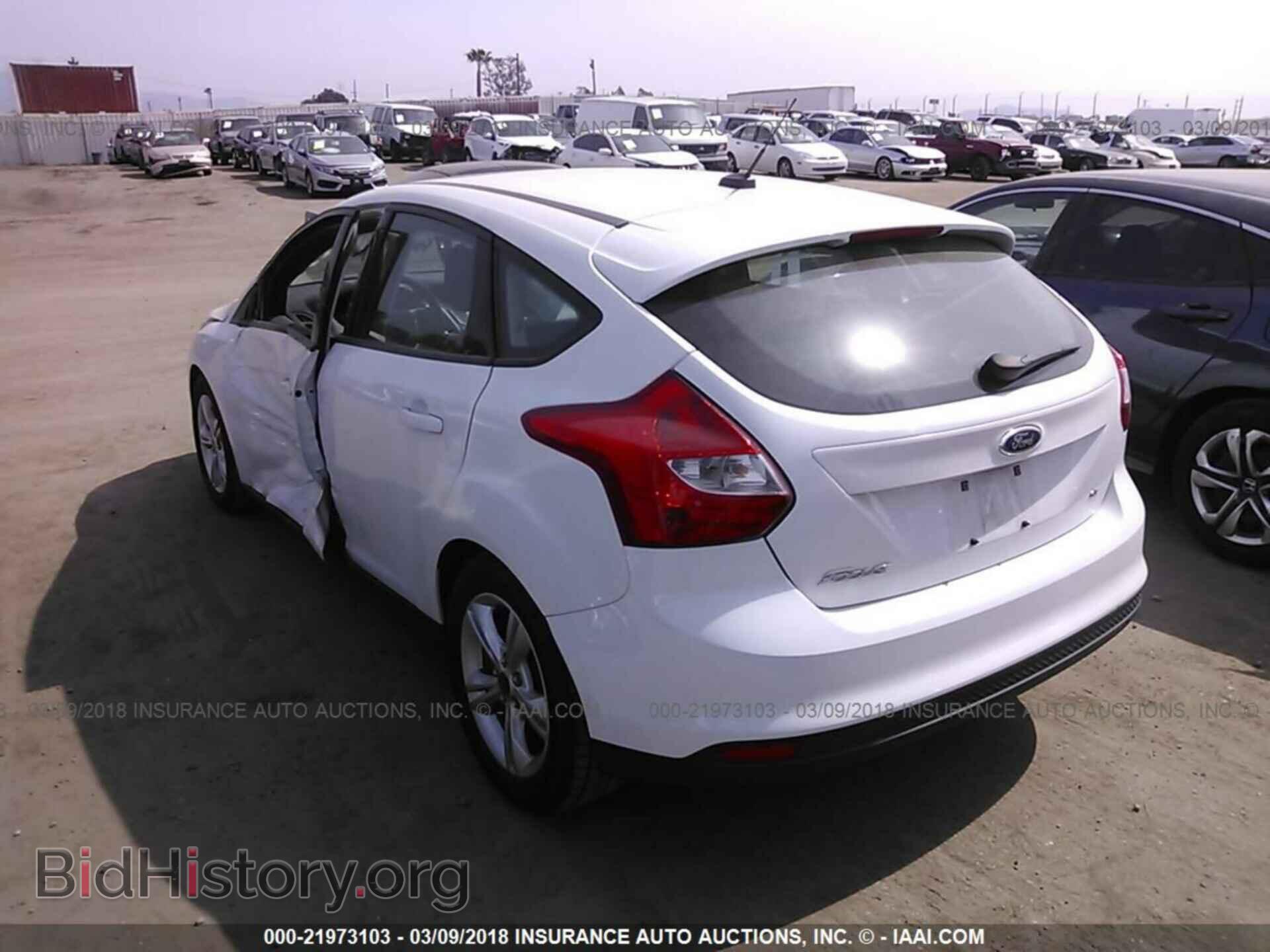 2014 Ford Focus - VIN: 1FADP3K27EL322966 - Фото 3