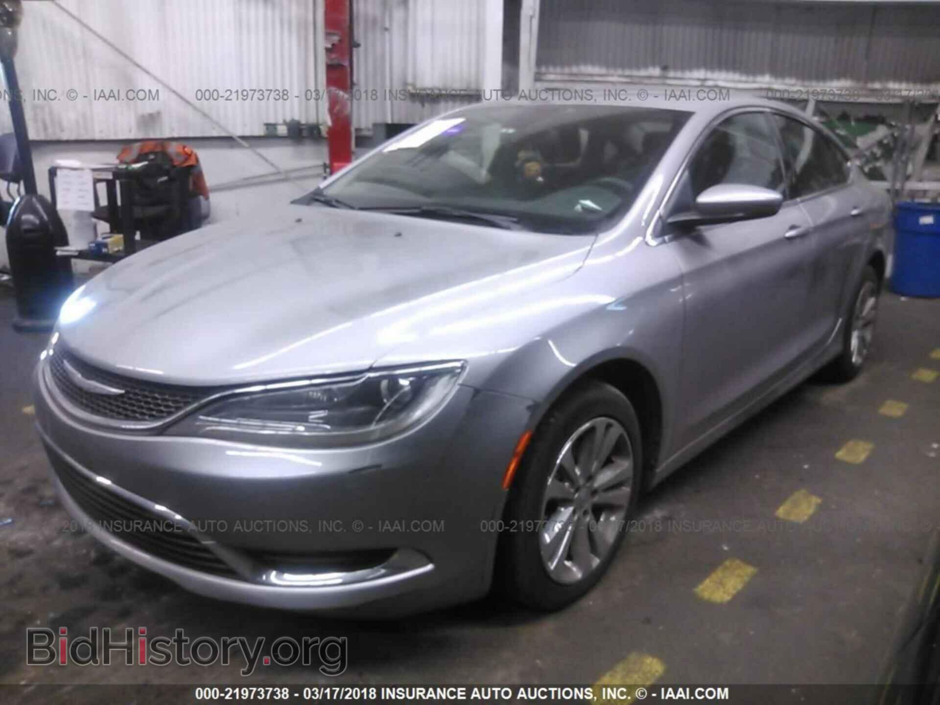 2015 Chrysler 200 - VIN: 1C3CCCAB4FN595523 - Photo 2