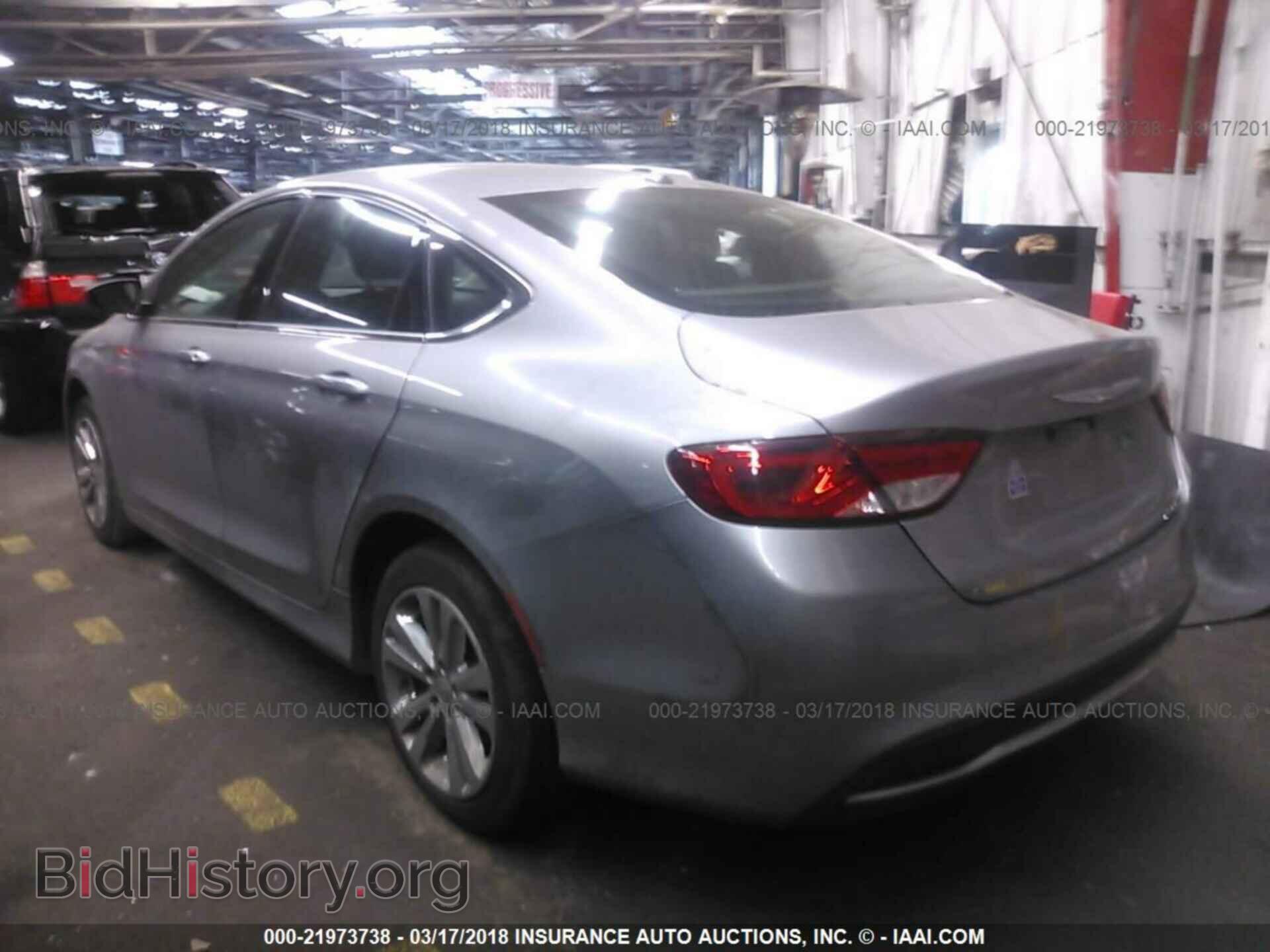 2015 Chrysler 200 - VIN: 1C3CCCAB4FN595523 - Photo 3
