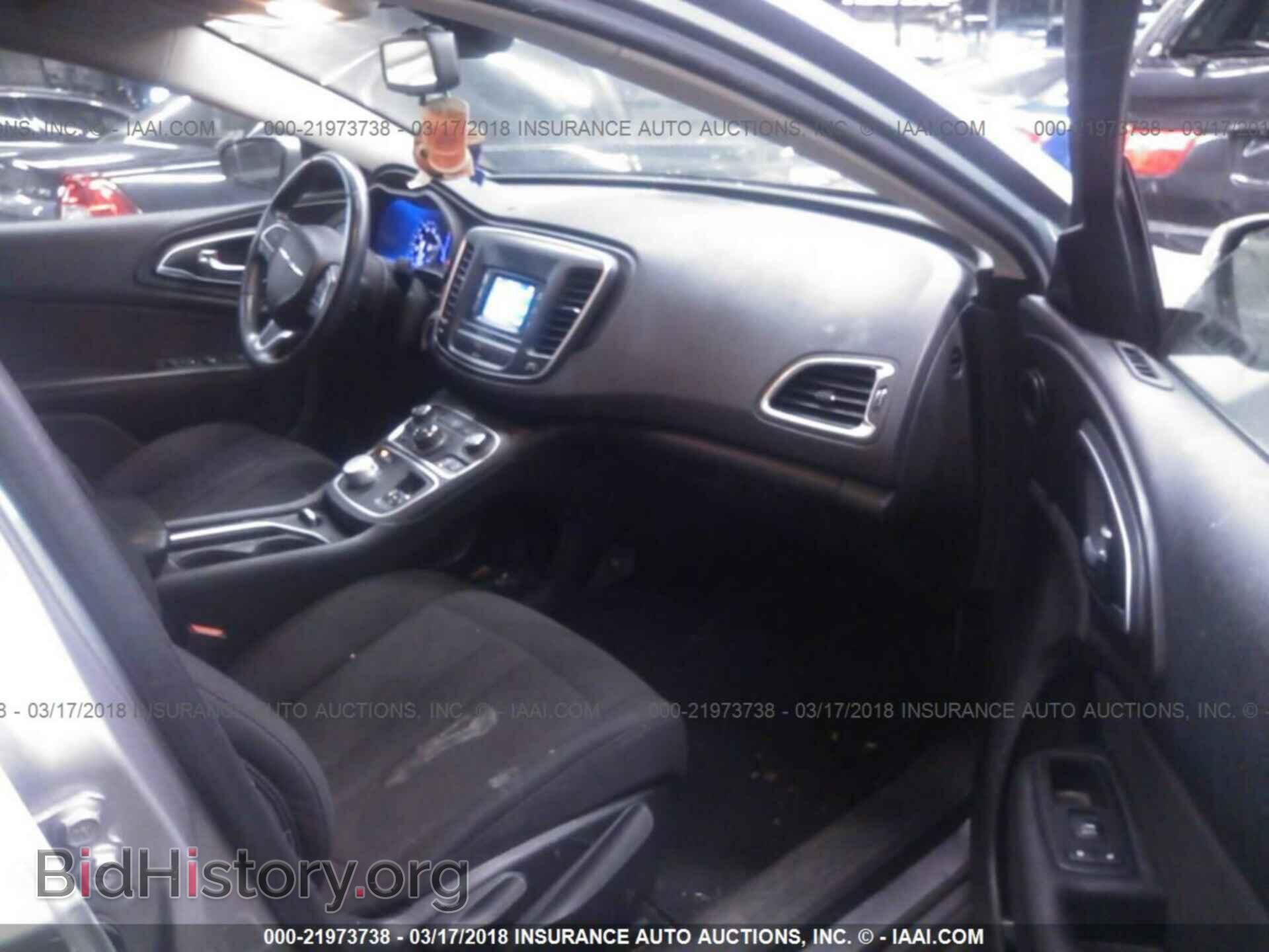 2015 Chrysler 200 - VIN: 1C3CCCAB4FN595523 - Photo 5