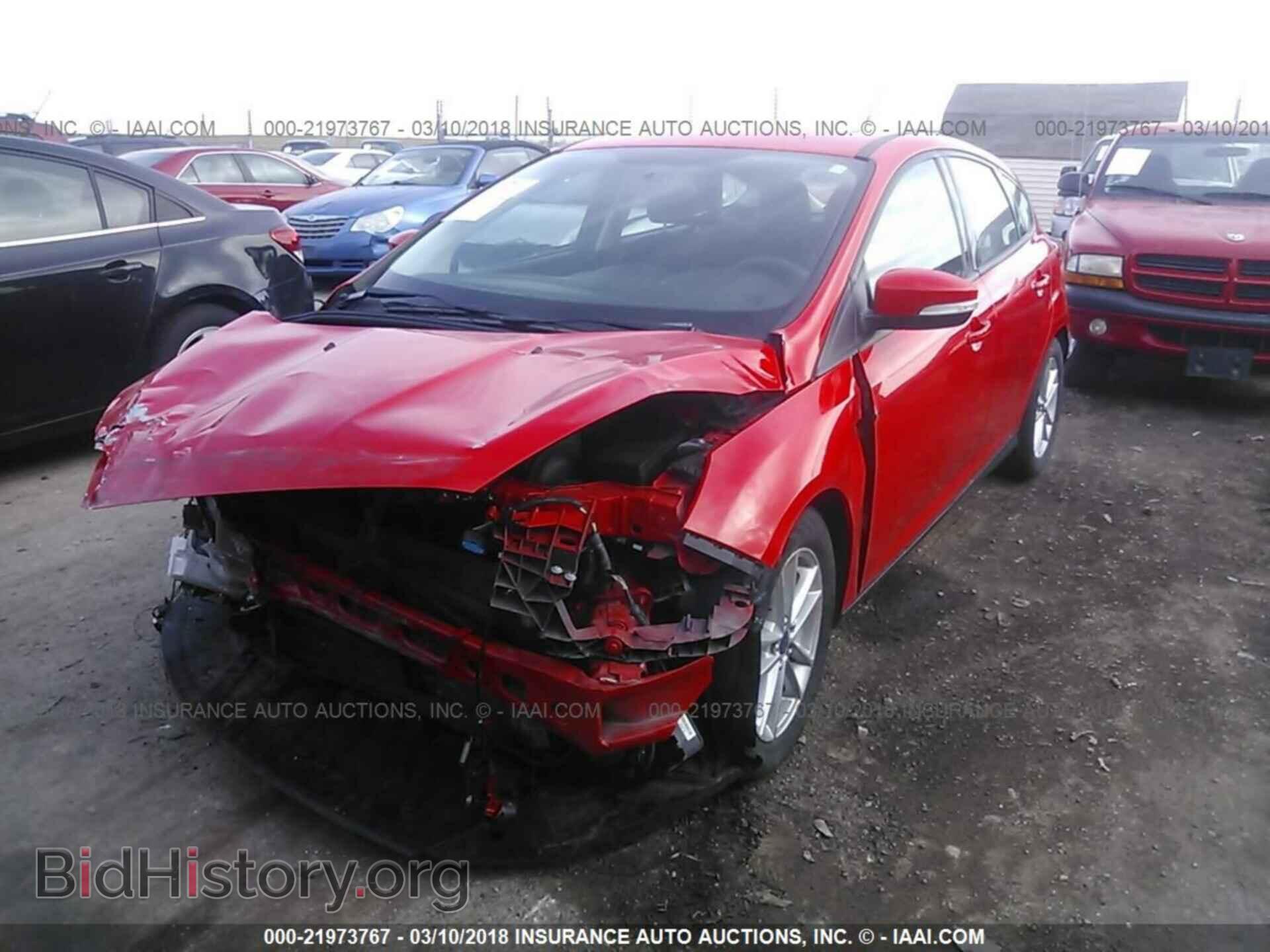 2016 Ford Focus - VIN: 1FADP3K23GL204142 - Фото 2