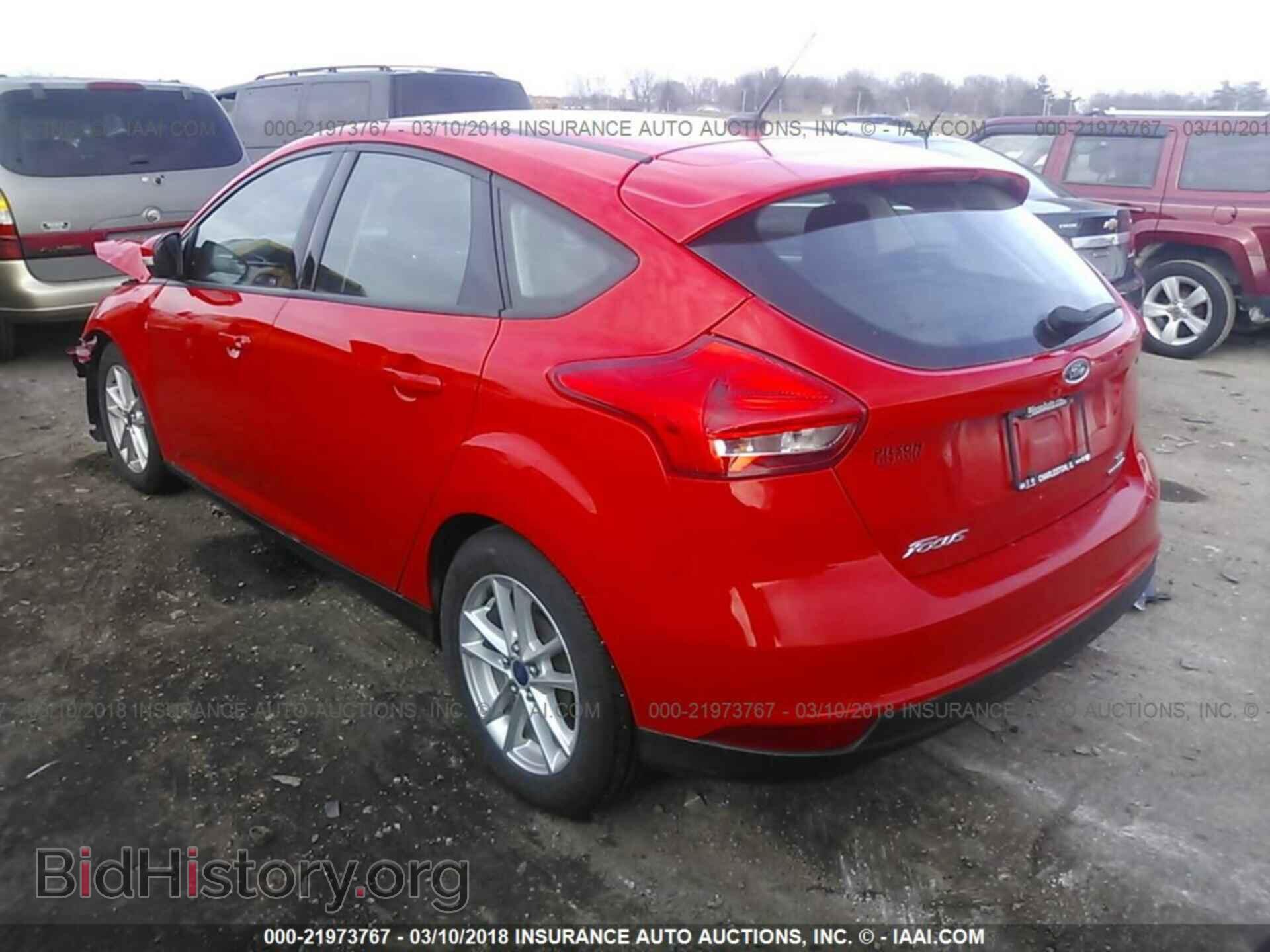2016 Ford Focus - VIN: 1FADP3K23GL204142 - Фото 3