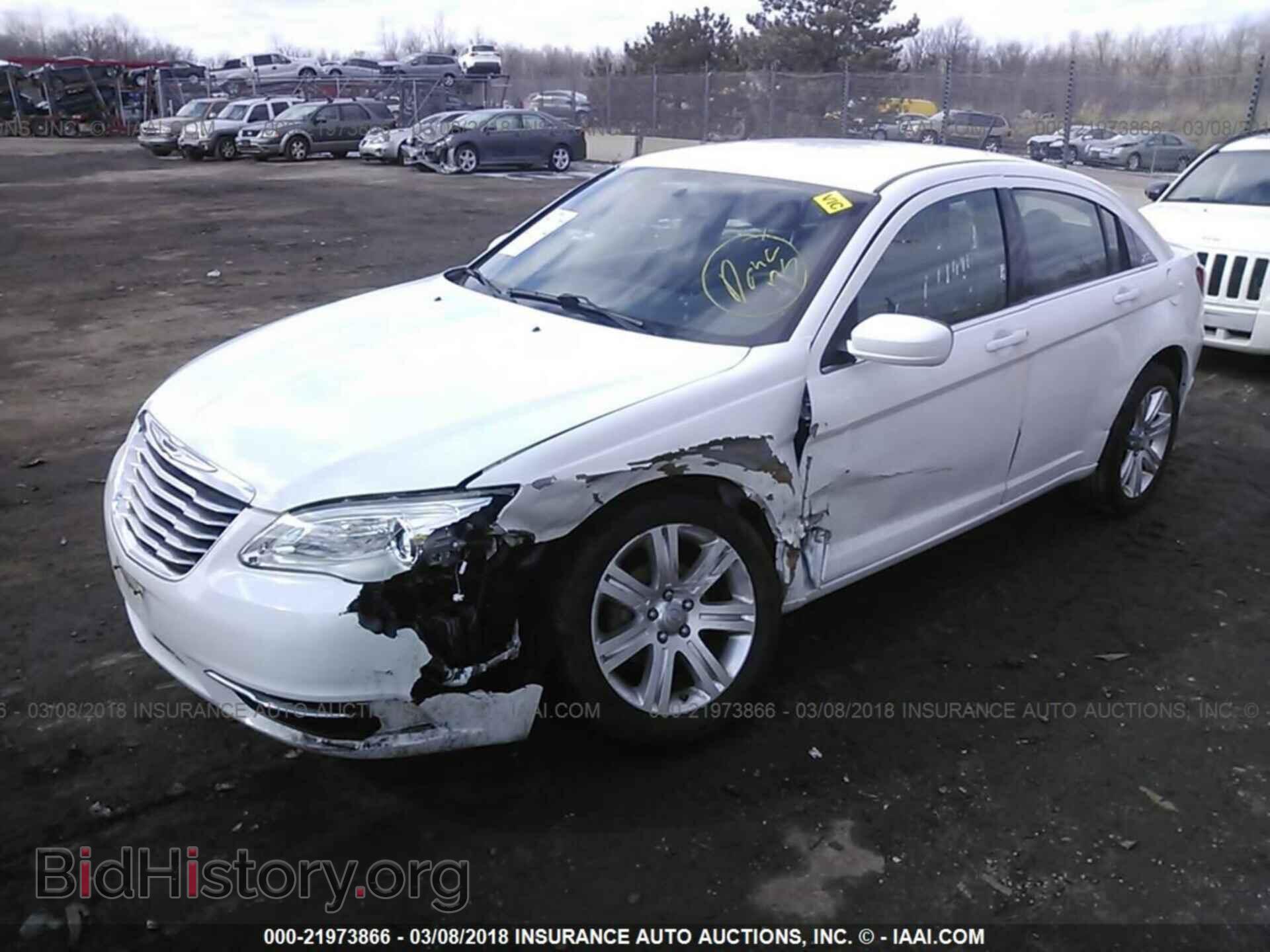 2012 Chrysler 200 - VIN: 1C3CCBBB8CN107730 - Photo 2