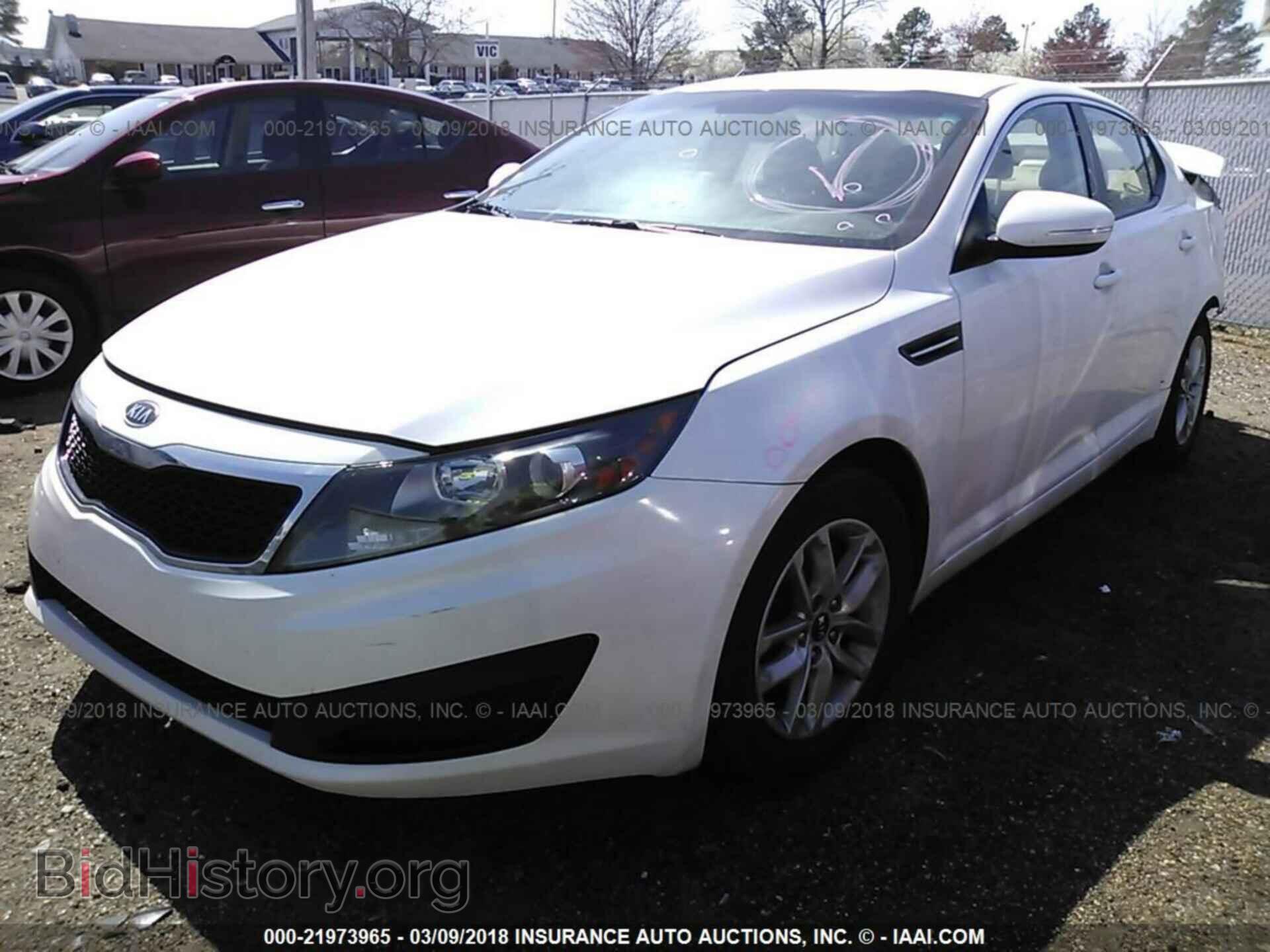 2011 Kia Optima - VIN: KNAGM4A72B5129916 - Photo 2