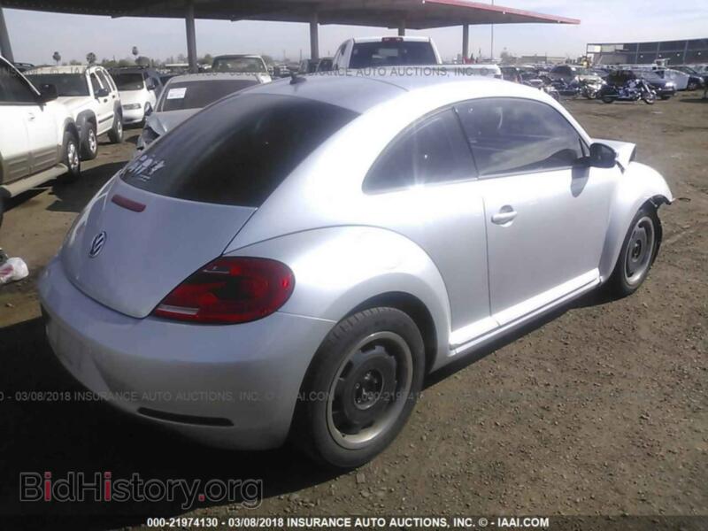 2012 Volkswagen BEETLE (VIN 3VWJP7AT7CM613247) — photo 4 of 10