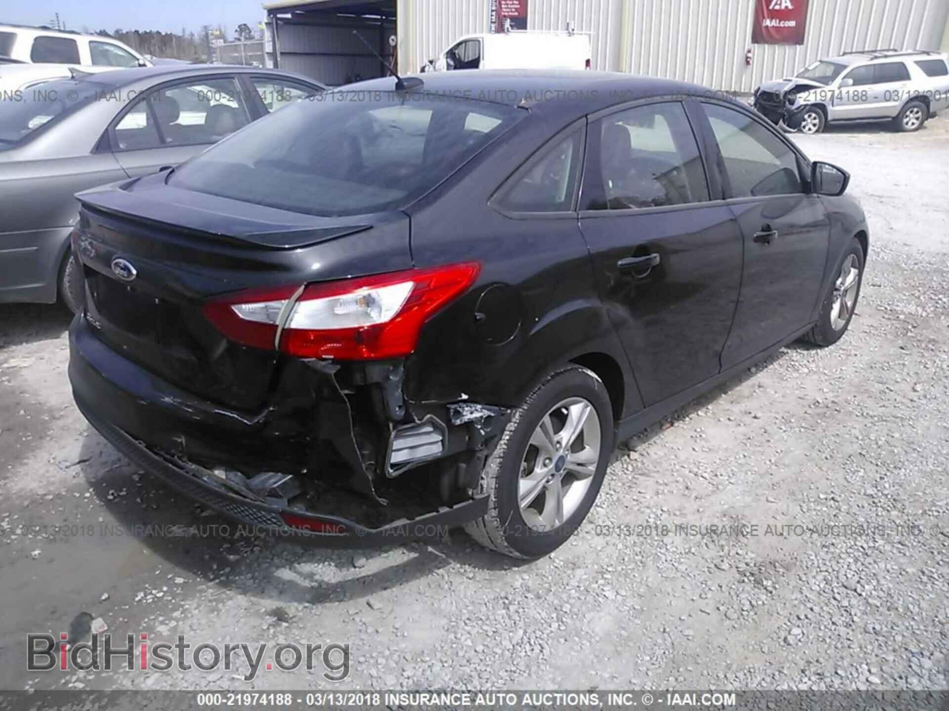 2012 Ford Focus - VIN: 1FAHP3F24CL151036 - Photo 4