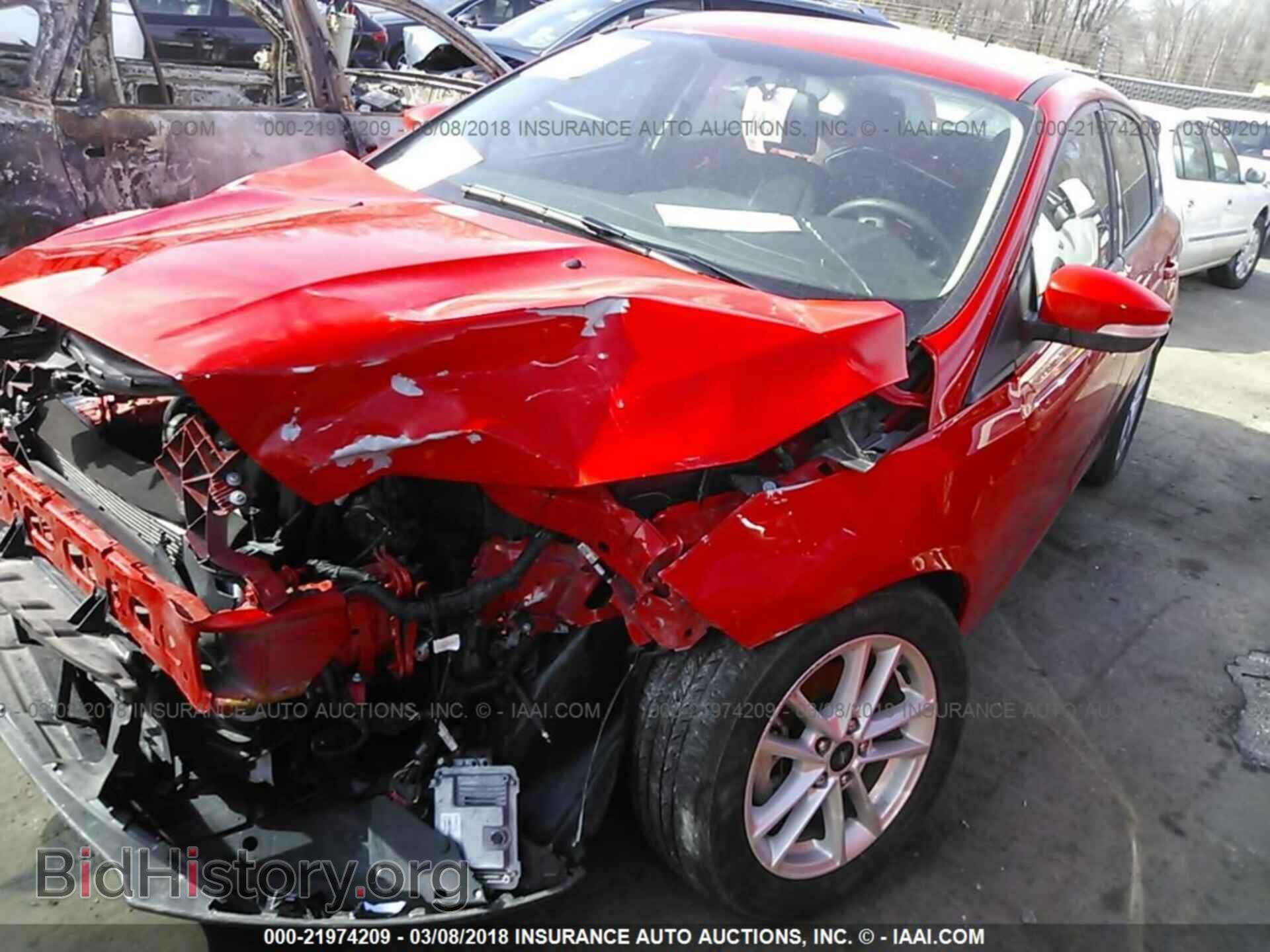 2017 Ford Focus - VIN: 1FADP3K22HL214436 - Photo 2