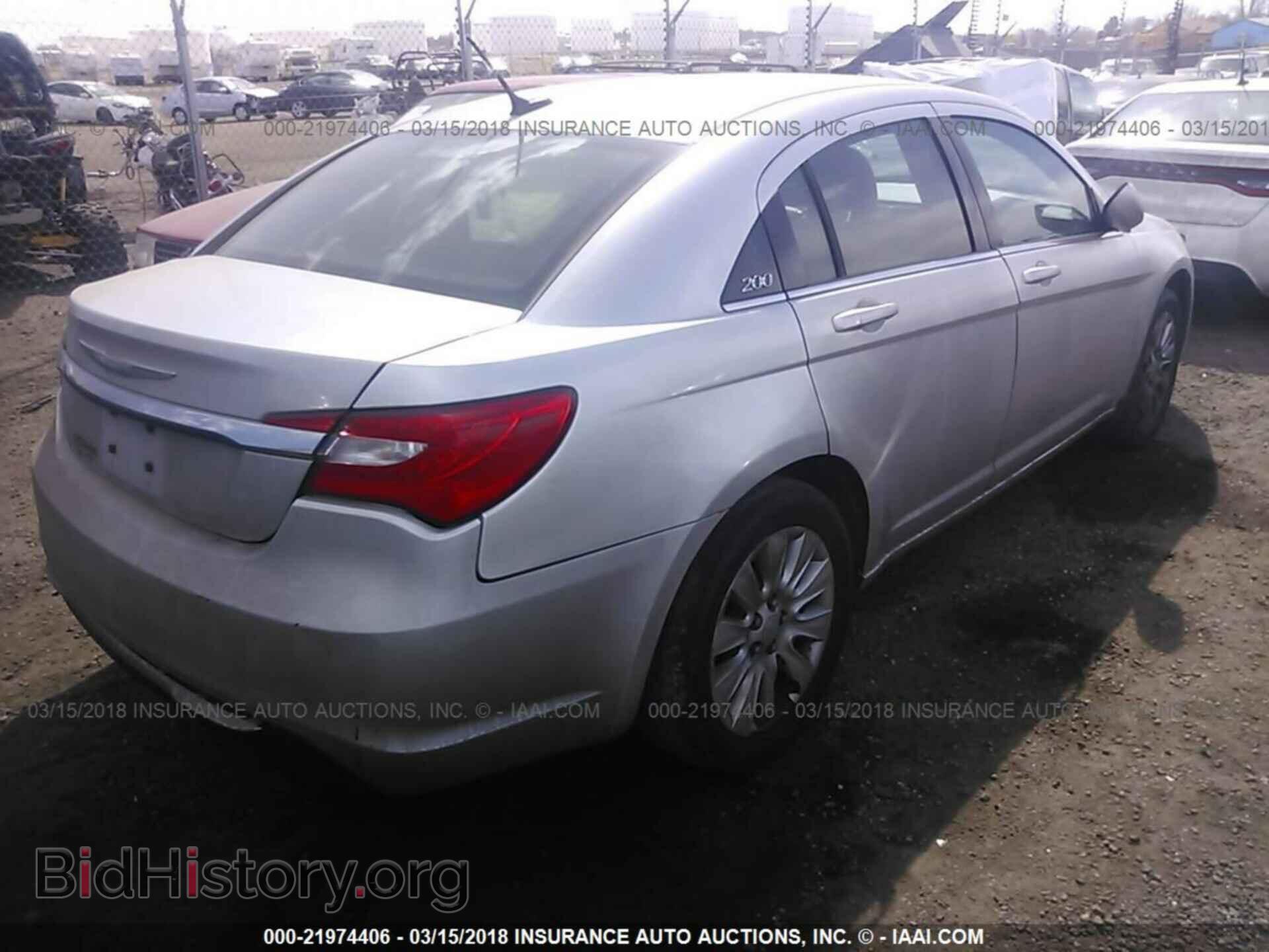 2011 Chrysler 200 - VIN: 1C3BC4FBXBN566810 - Фото 4