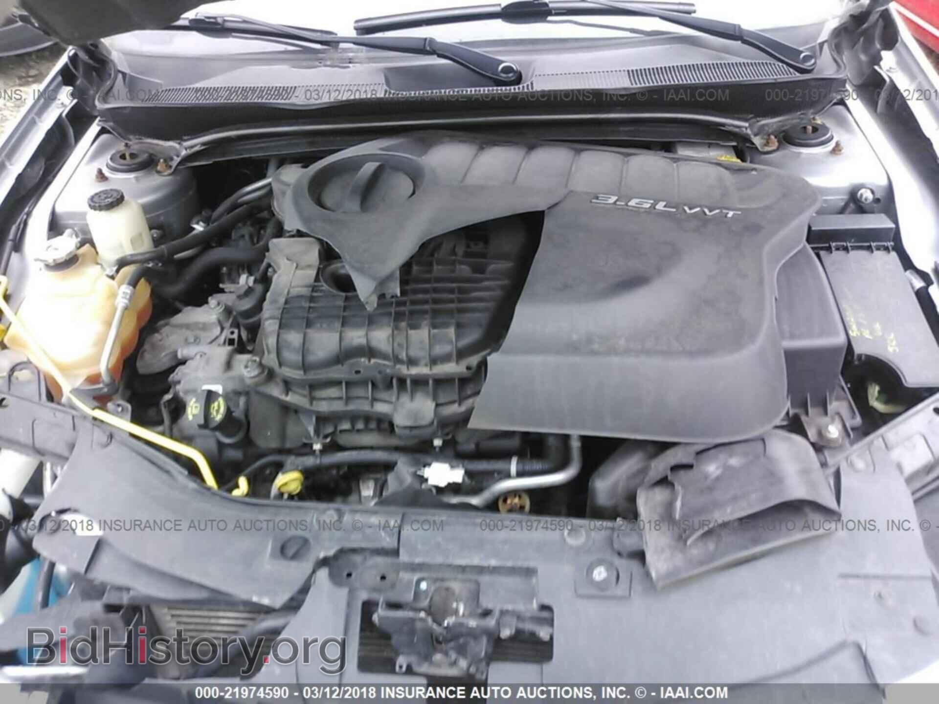 2013 Chrysler 200 - VIN: 1C3CCBBG9DN532208 - Фото 10