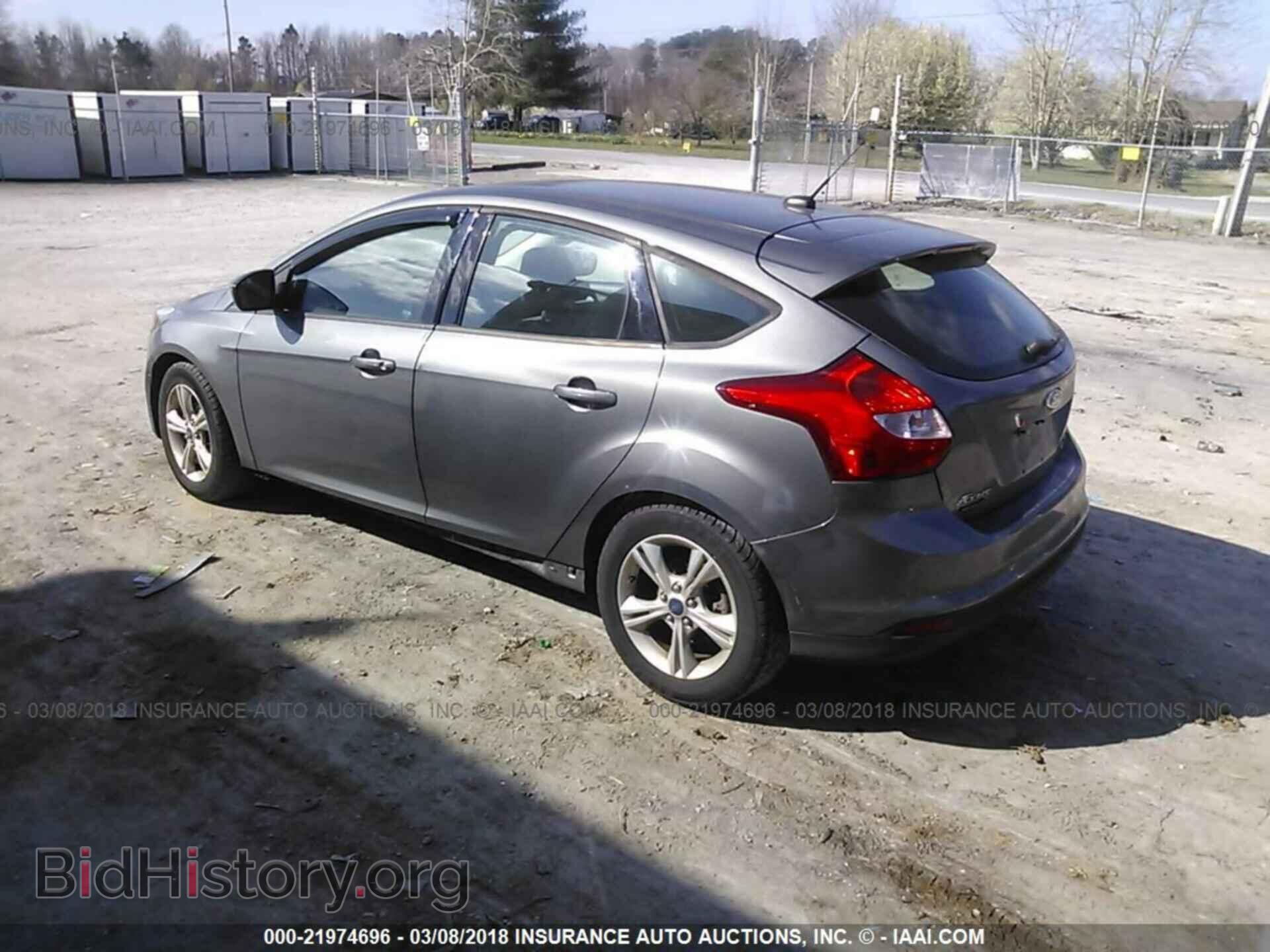 2012 Ford Focus - VIN: 1FAHP3K23CL365635 - Photo 3