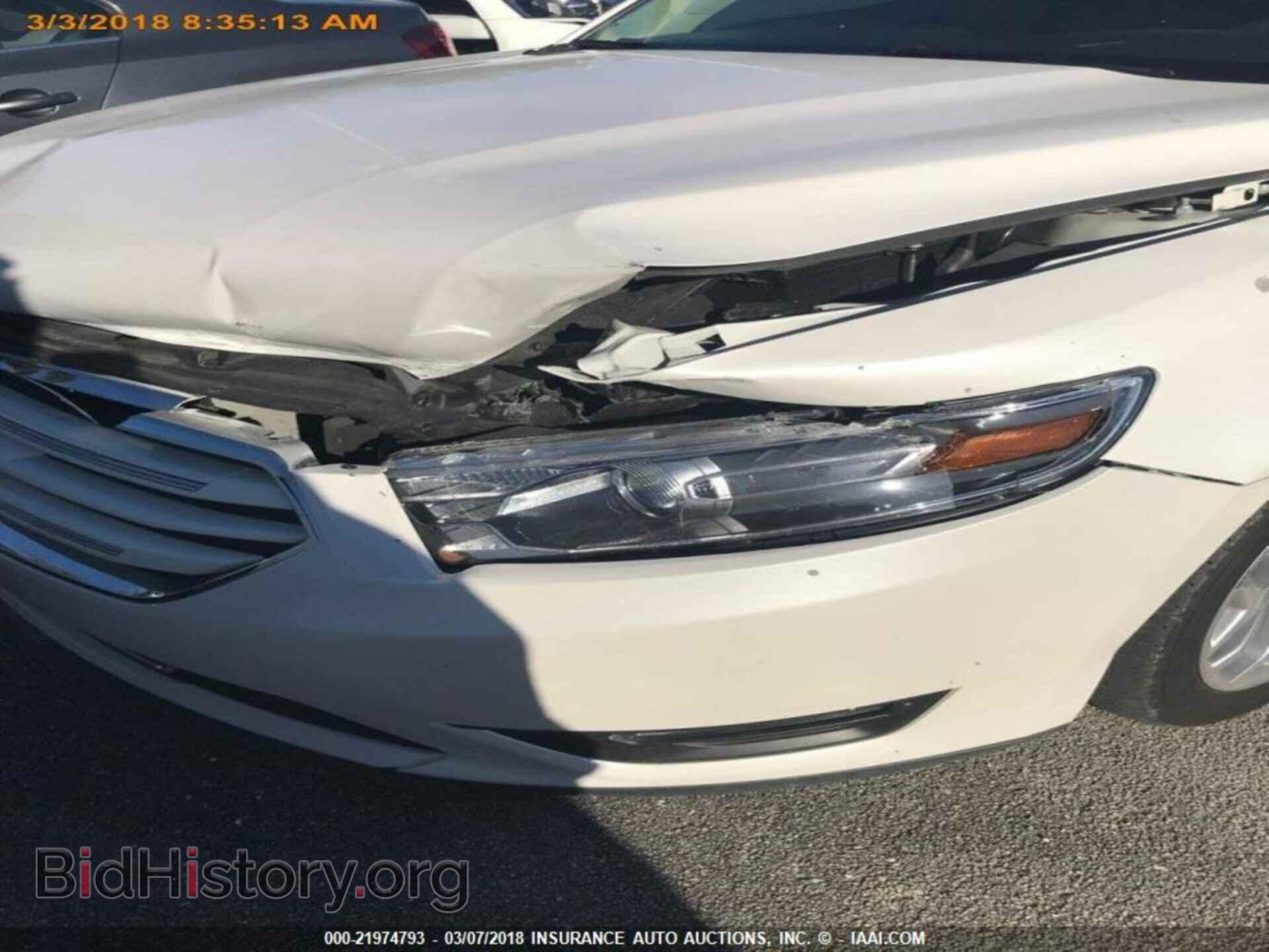 2017 Ford Taurus - VIN: 1FAHP2F84HG113840 - Фото 2