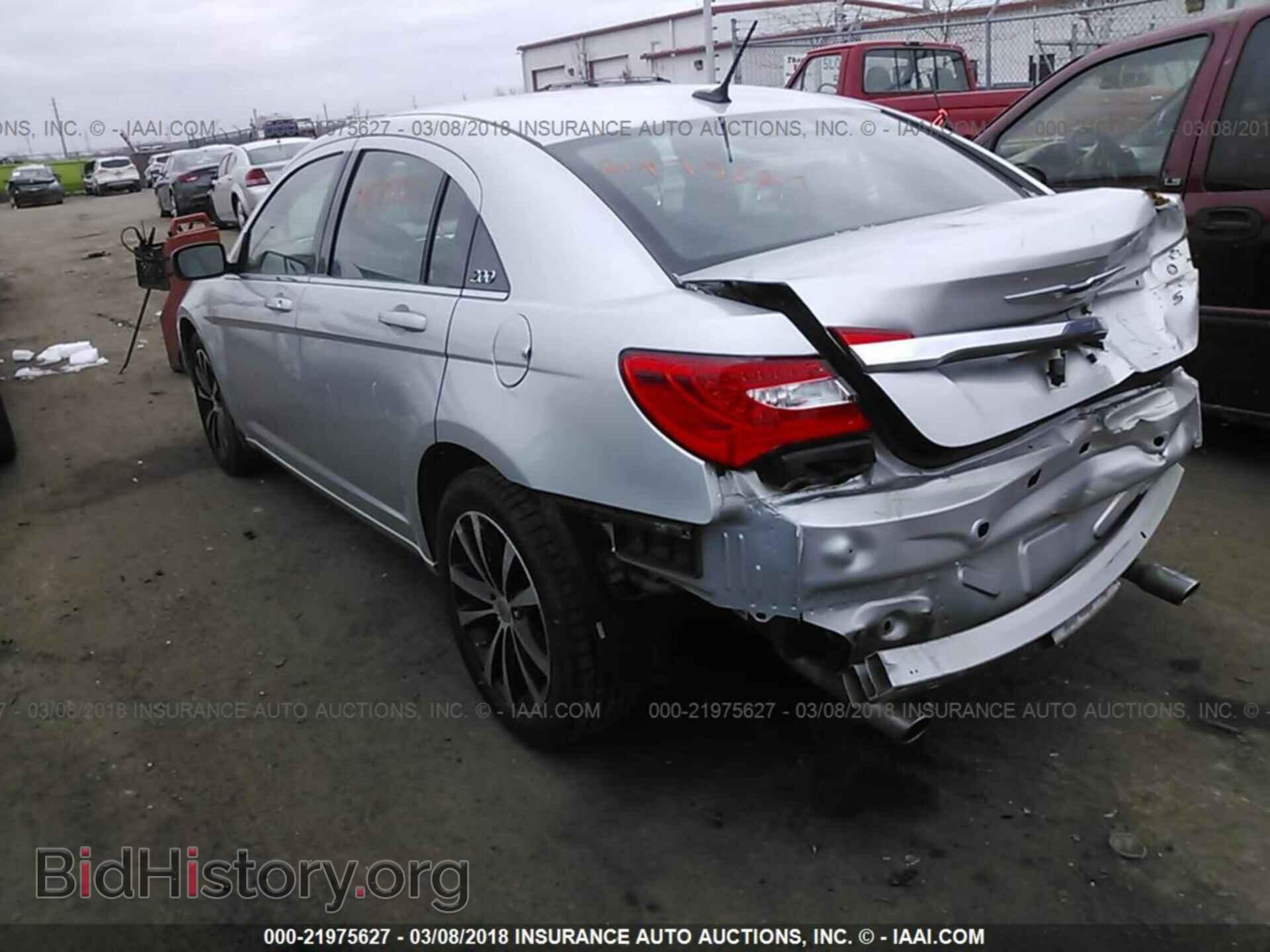 2012 Chrysler 200 - VIN: 1C3CCBHG9CN150413 - Фото 3