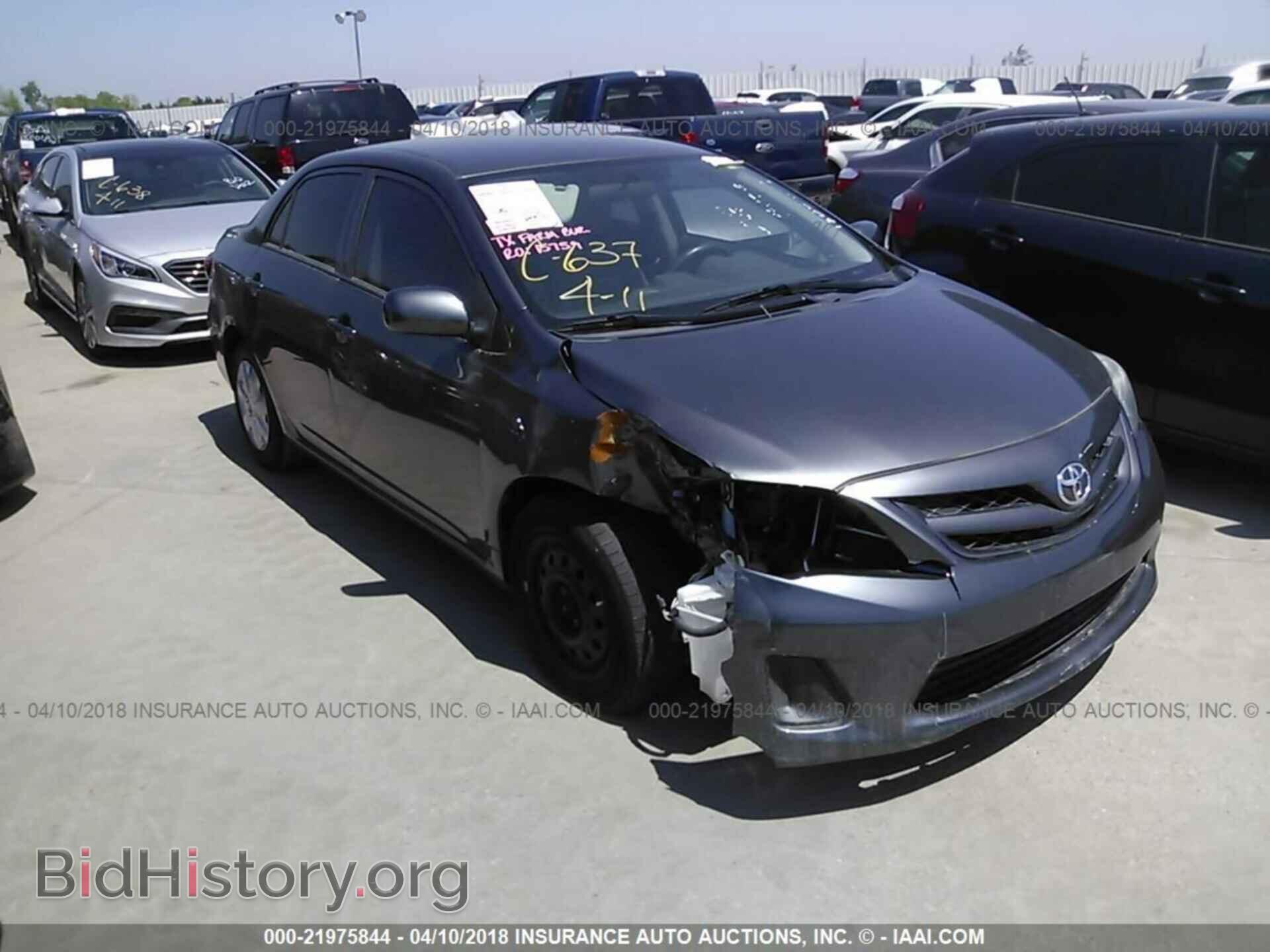 Photo 5YFBU4EE0DP178270 - Toyota Corolla 2013