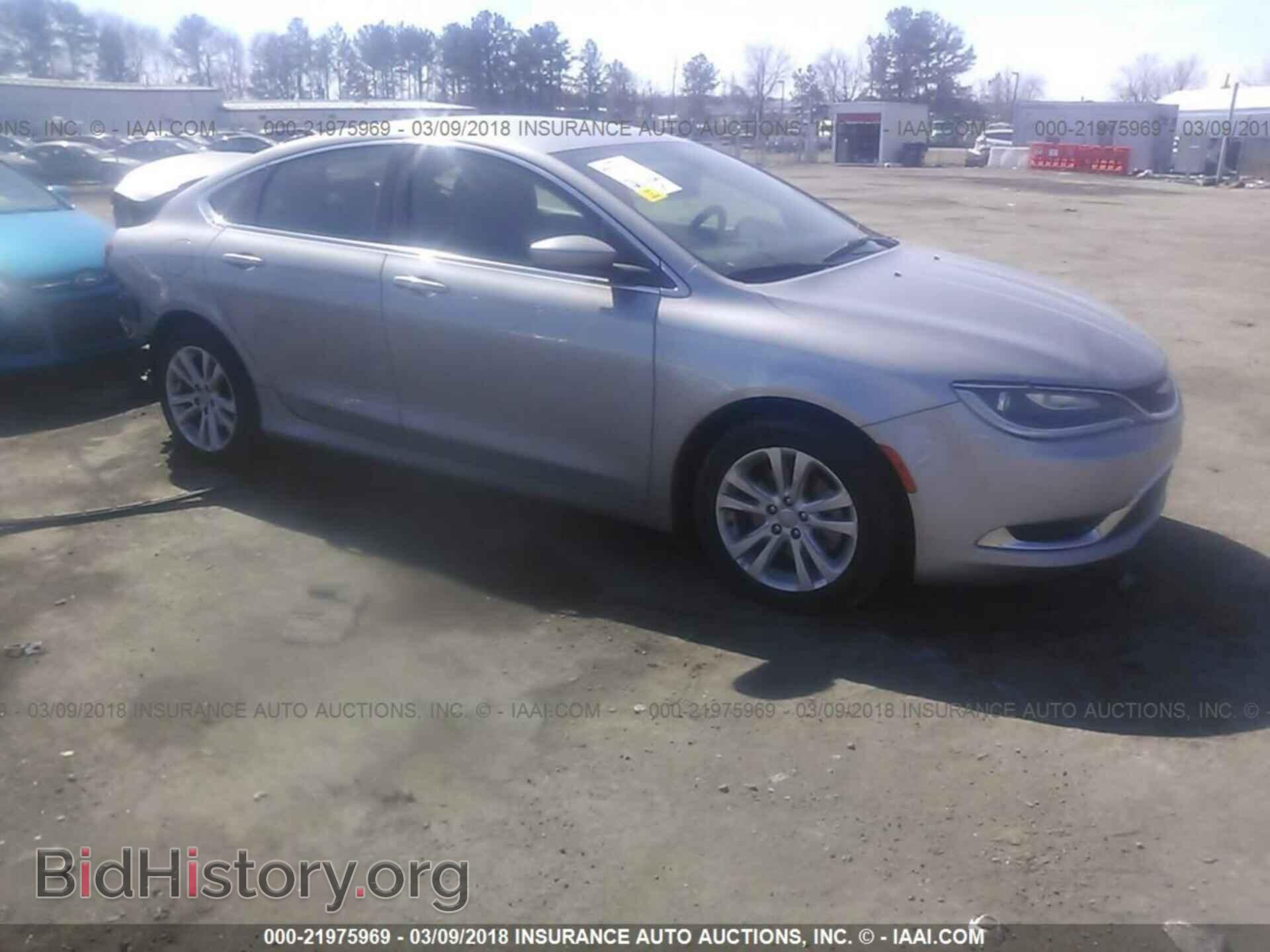 Photo 1C3CCCAB3FN579801 - Chrysler 200 2015