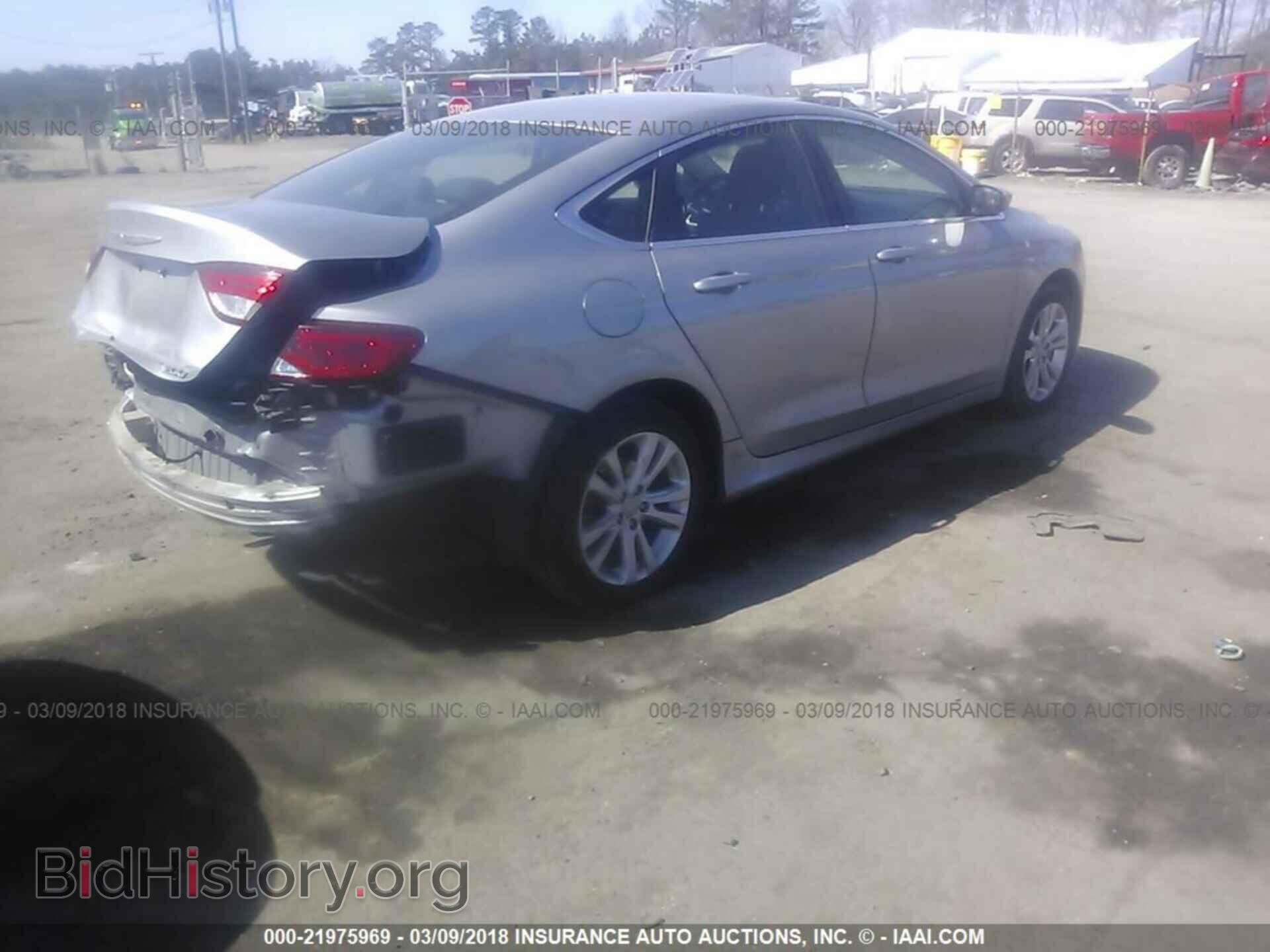 2015 Chrysler 200 - VIN: 1C3CCCAB3FN579801 - Фото 4