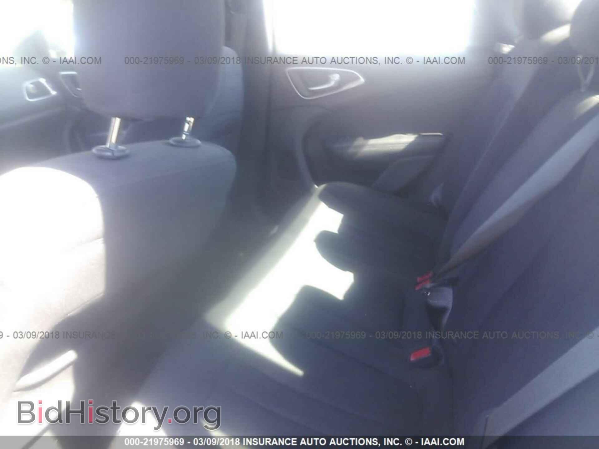 2015 Chrysler 200 - VIN: 1C3CCCAB3FN579801 - Фото 8