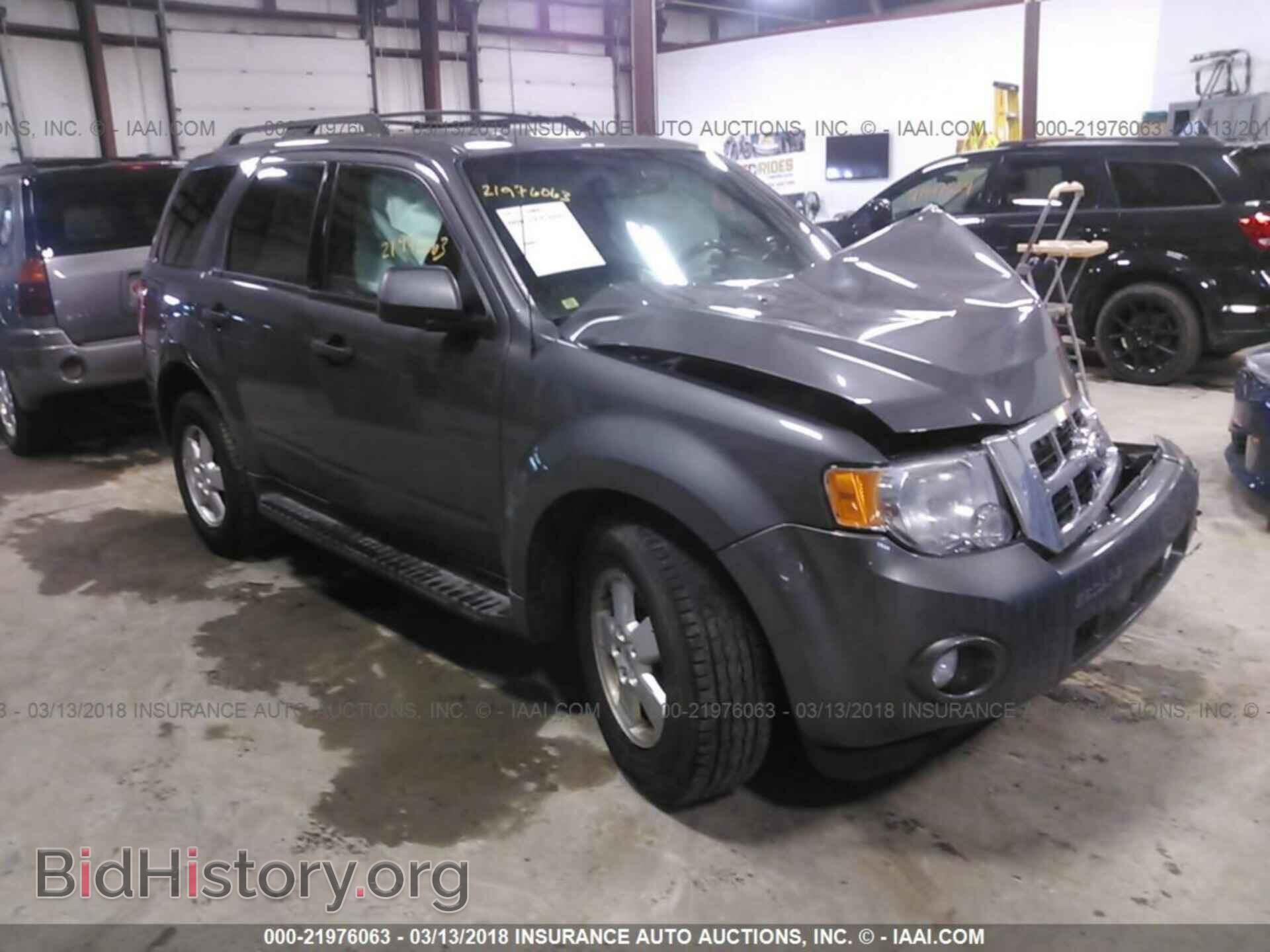 Фотография 1FMCU9DG1BKB04450 - Ford Escape 2011