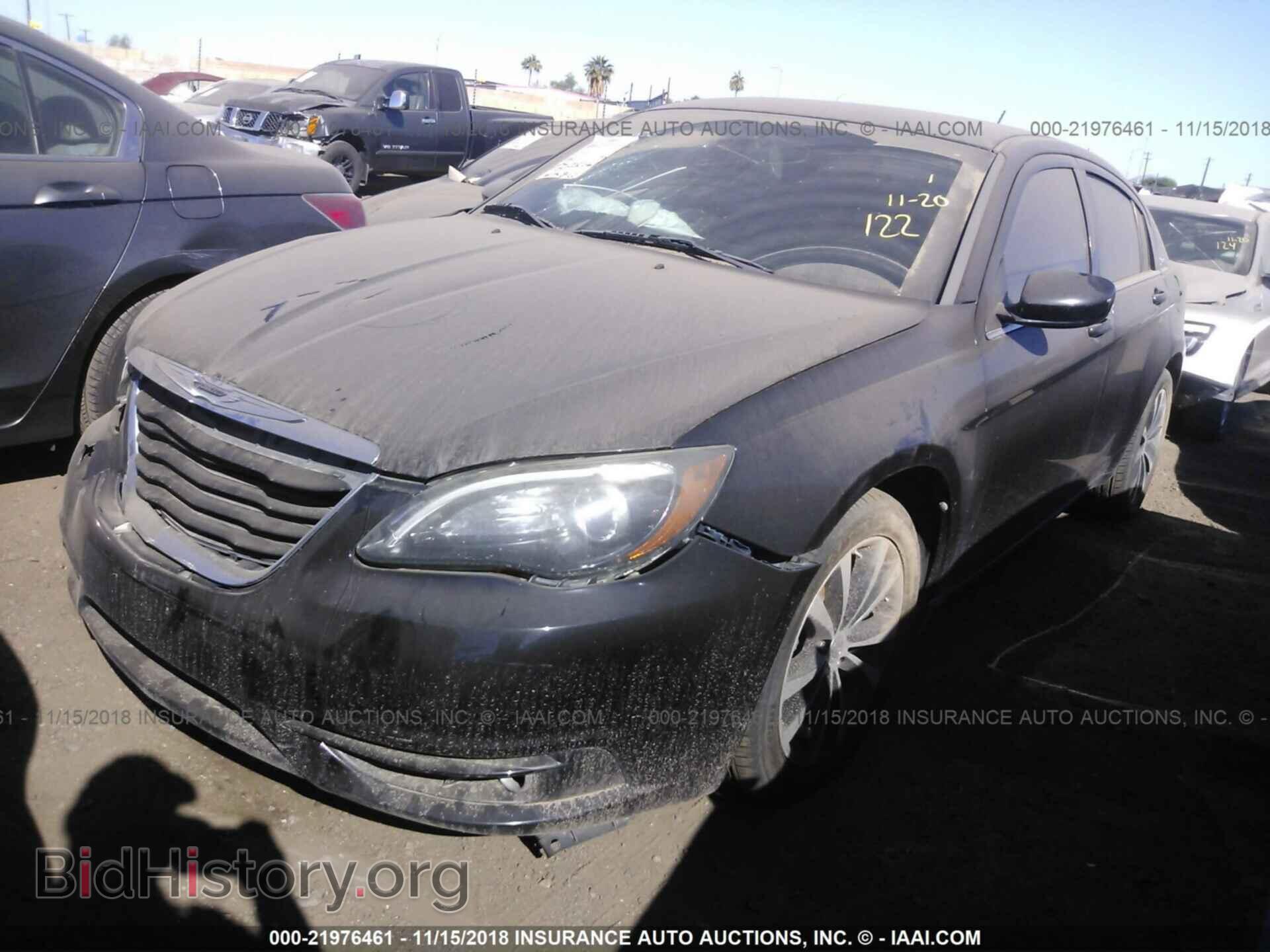 2011 Chrysler 200 - VIN: 1C3BC8FG7BN611964 - Фото 2