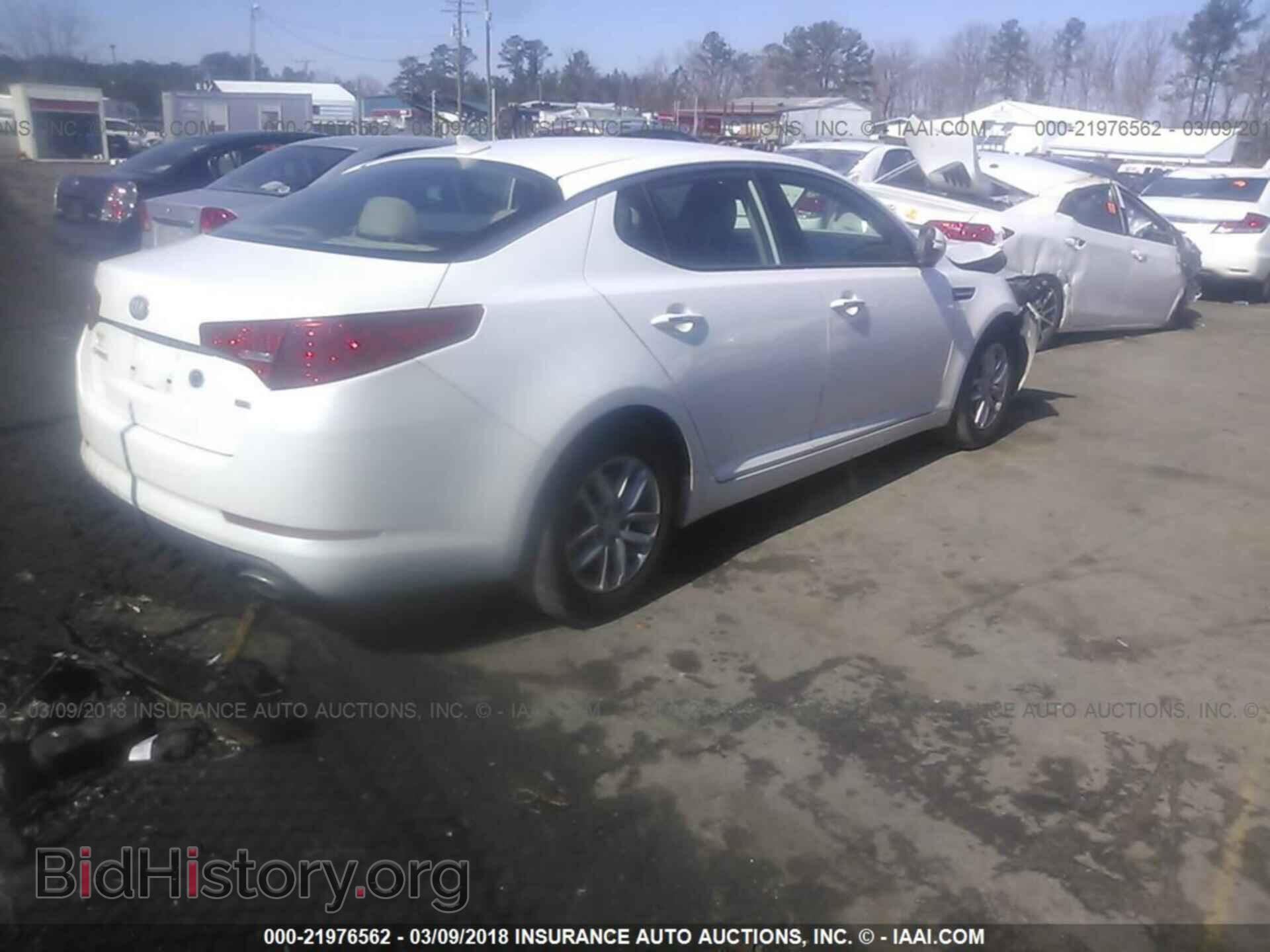2013 Kia Optima - VIN: KNAGM4A75D5394848 - Photo 4