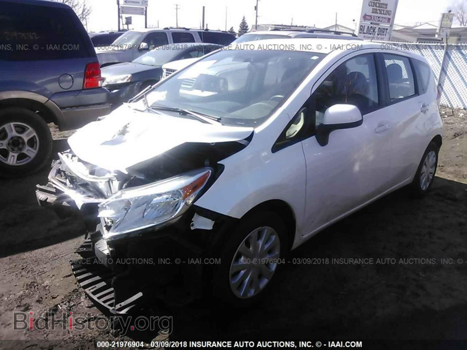 2014 Nissan Versa note - VIN: 3N1CE2CP3EL360329 - Photo 2