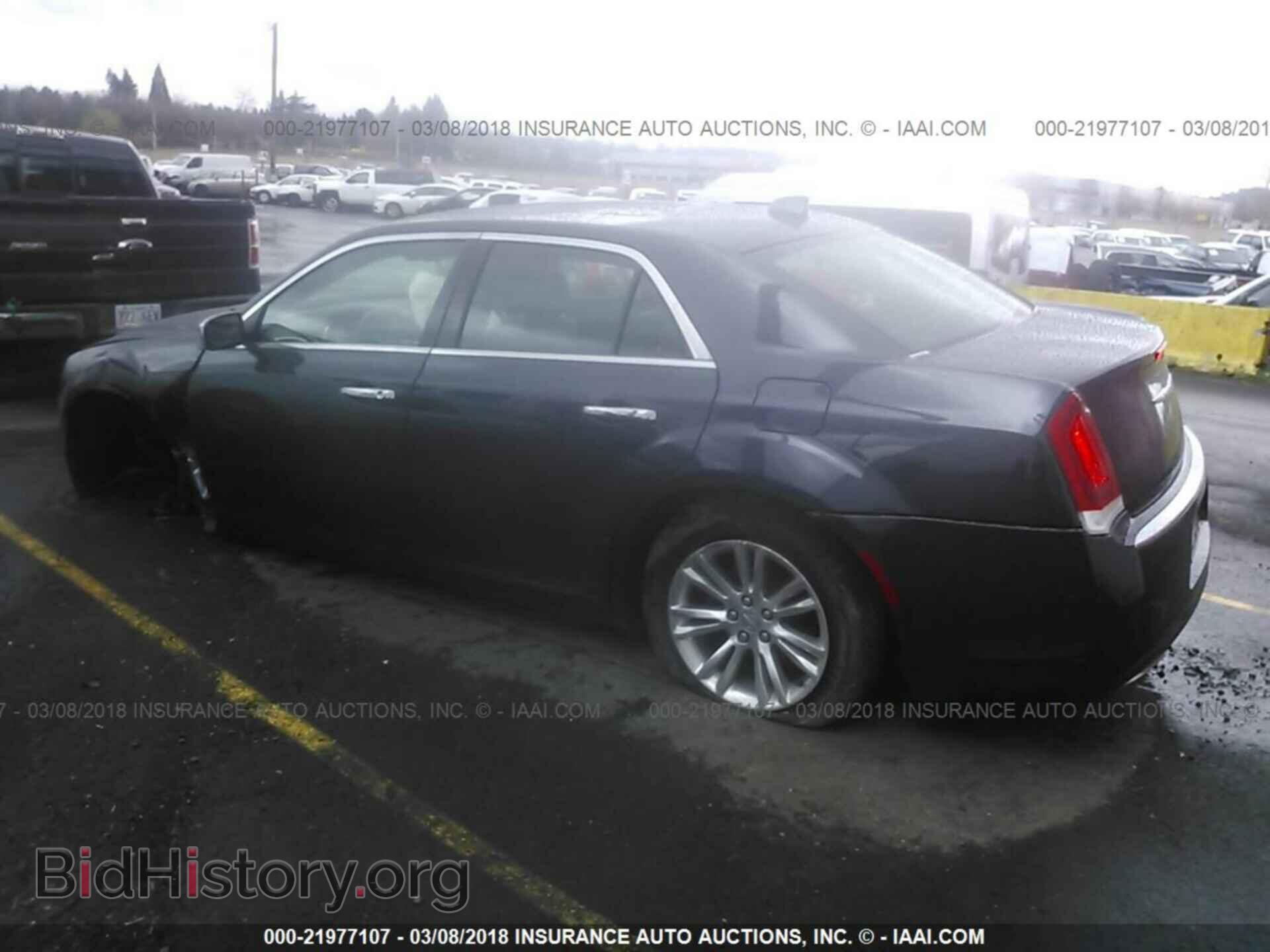 2016 Chrysler 300c - VIN: 2C3CCAEGXGH181408 - Фото 3