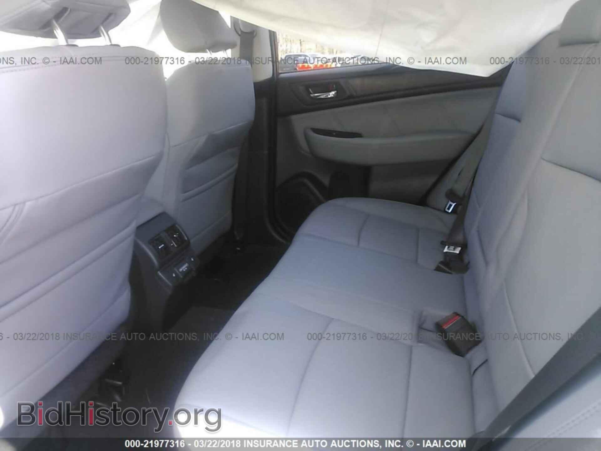 2018 Subaru Outback - VIN: 4S4BSENC2J3236003 - Фото 8
