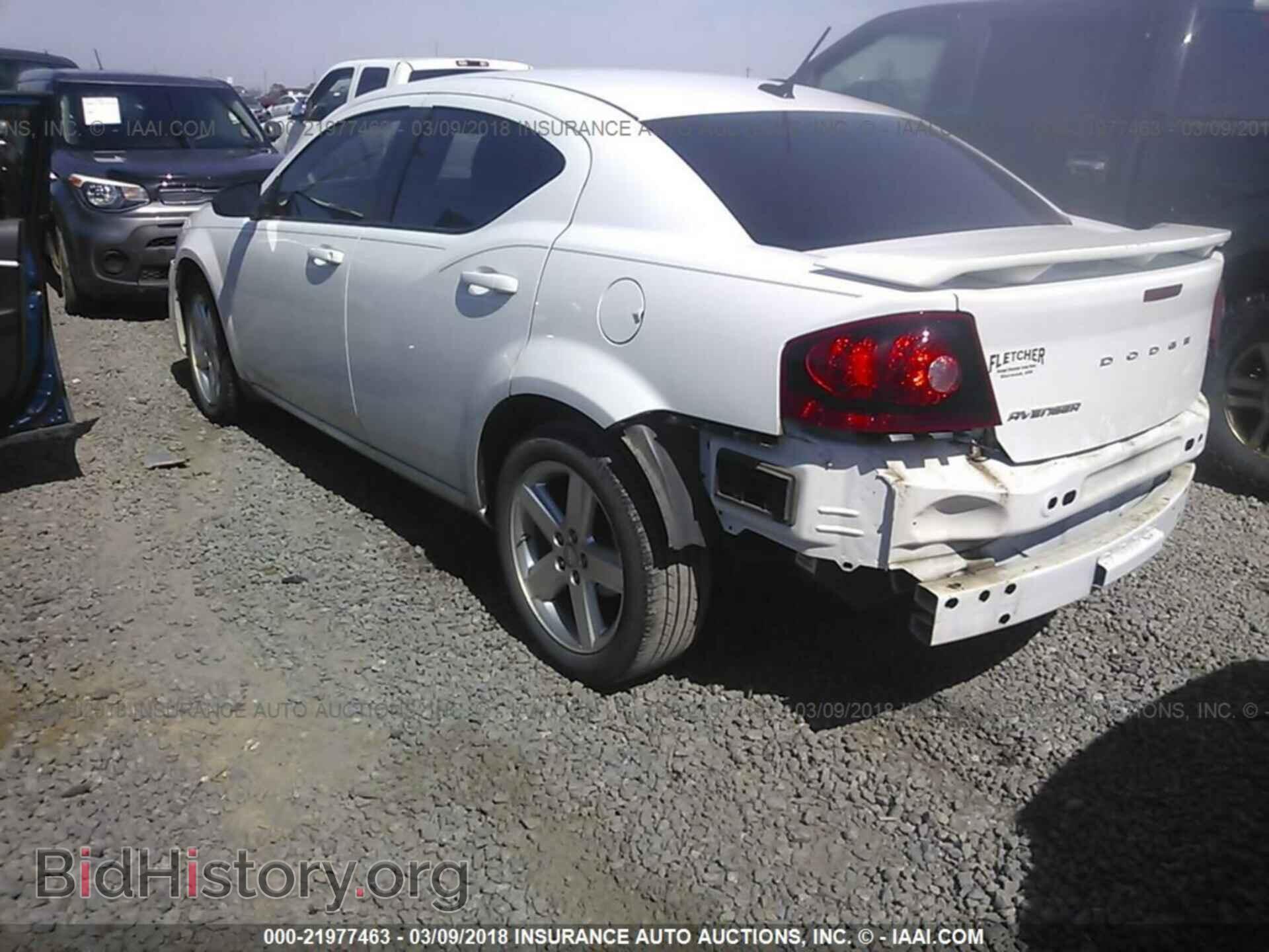 2013 Dodge Avenger - VIN: 1C3CDZAB7DN517377 - Photo 3