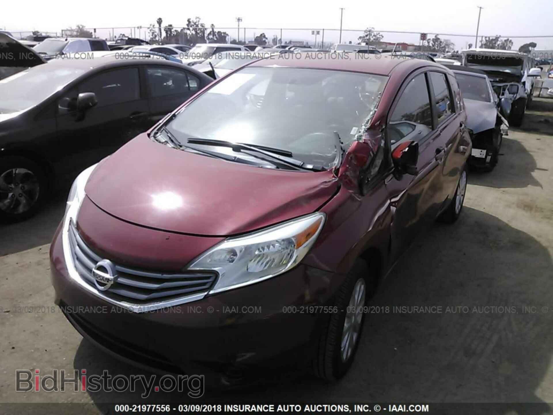 2015 Nissan Versa note - VIN: 3N1CE2CPXFL361429 - Фото 2