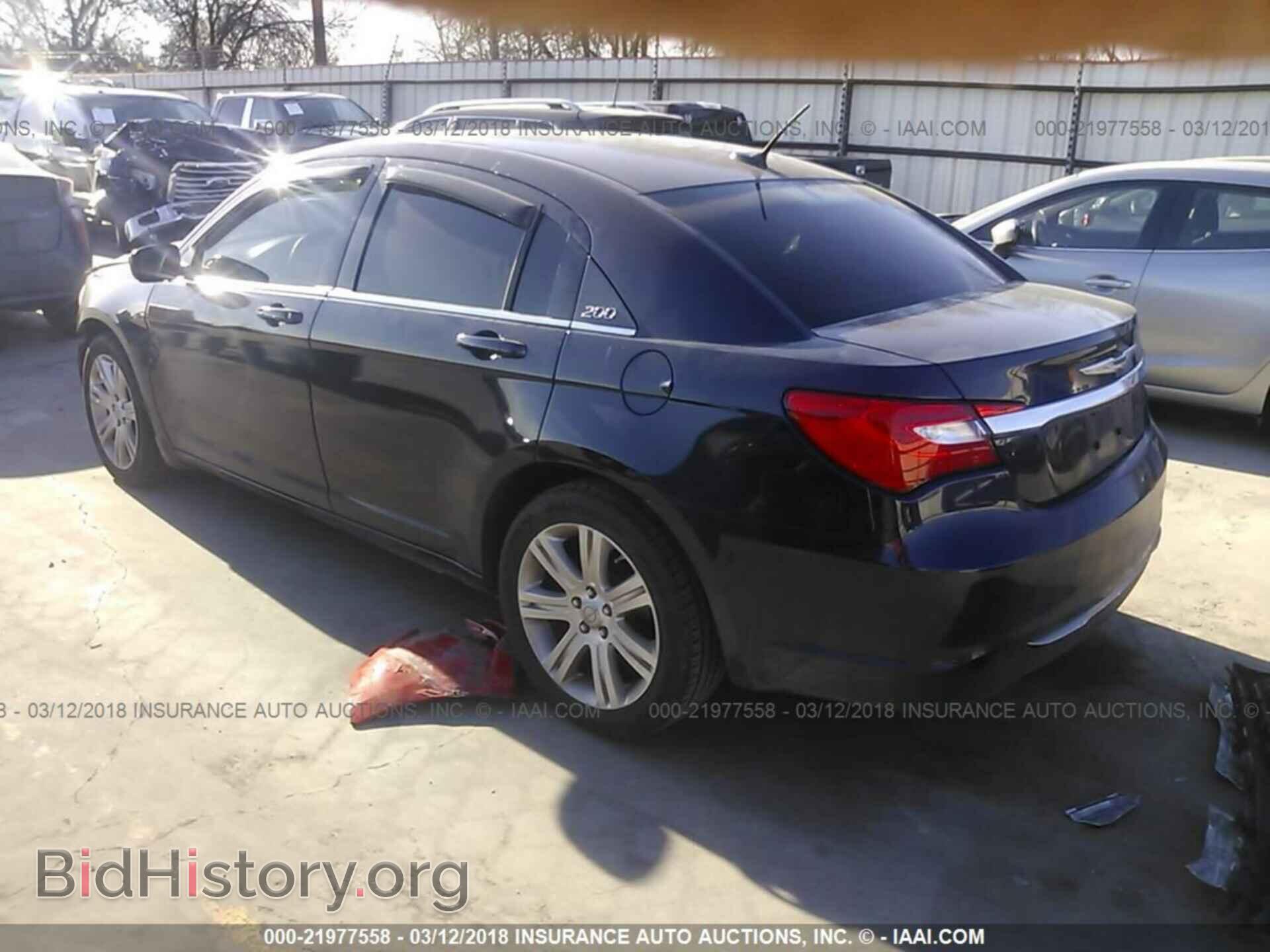 2013 Chrysler 200 - VIN: 1C3CCBBB4DN687141 - Photo 3