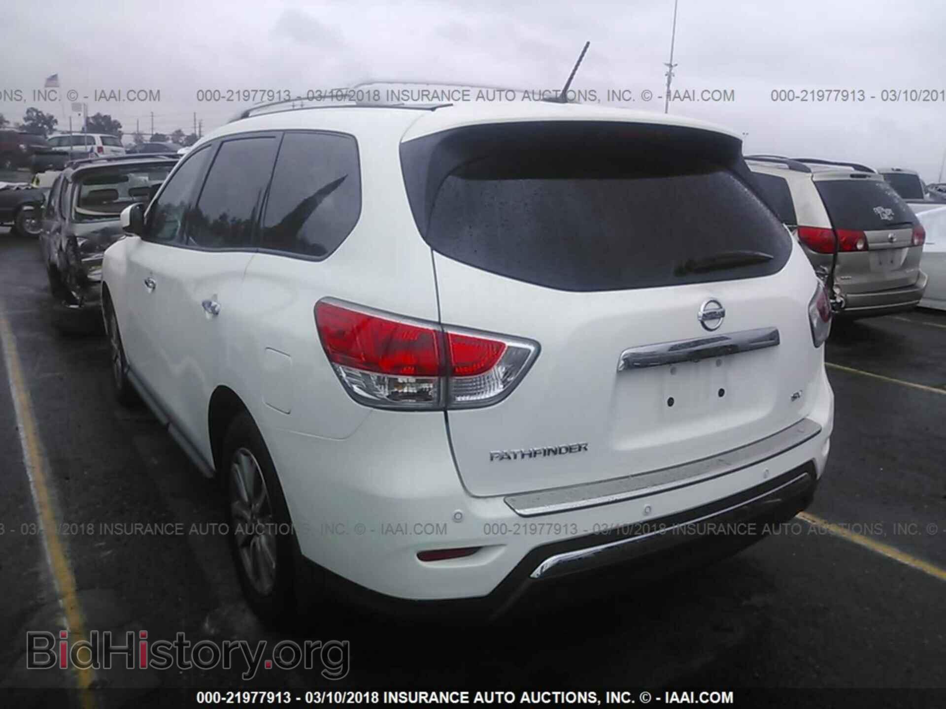 2014 Nissan Pathfinder - VIN: 5N1AR2MN7EC724538 - Фото 3