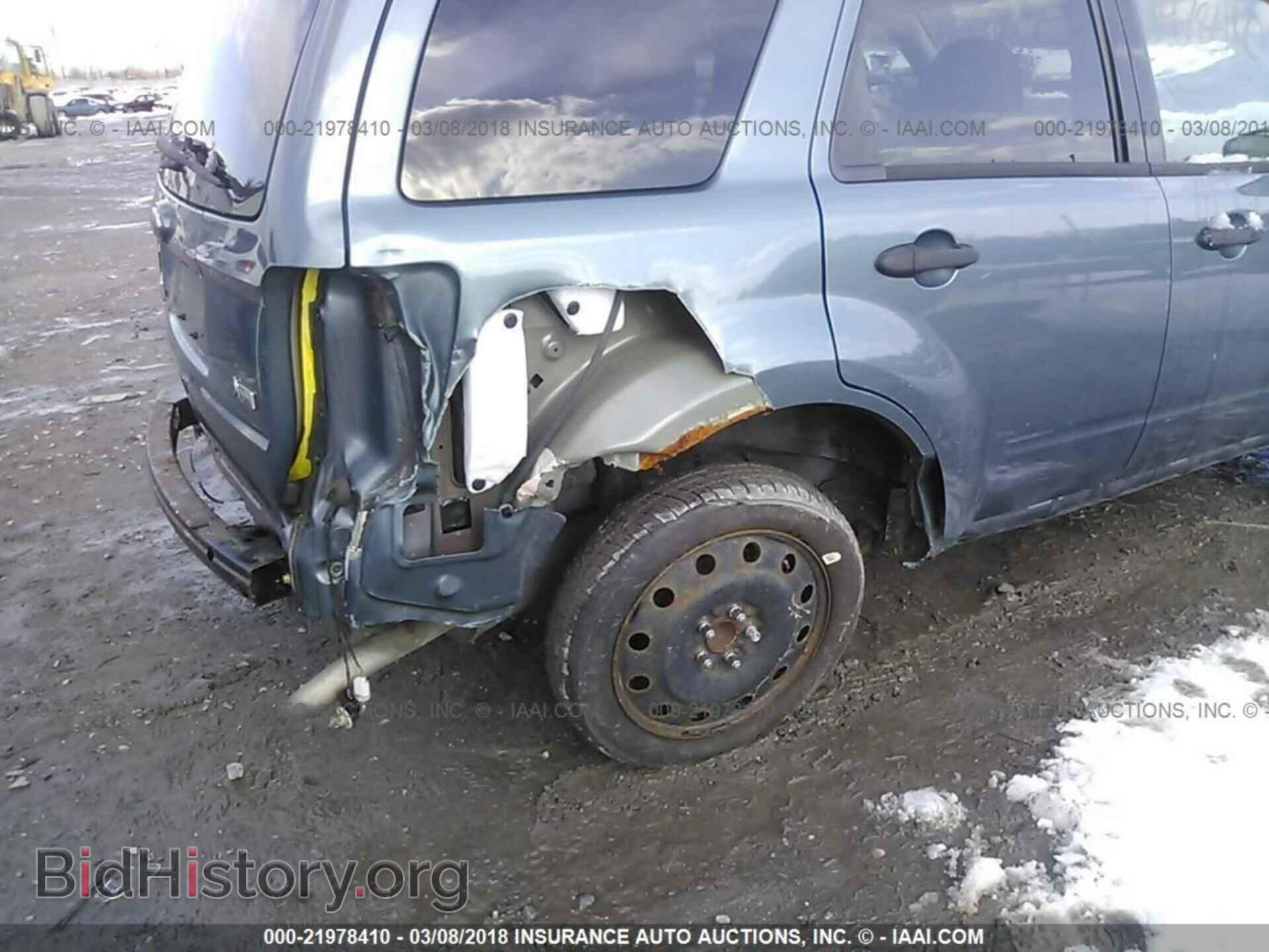 2011 Ford Escape - VIN: 1FMCU0DG2BKC70116 - Photo 6