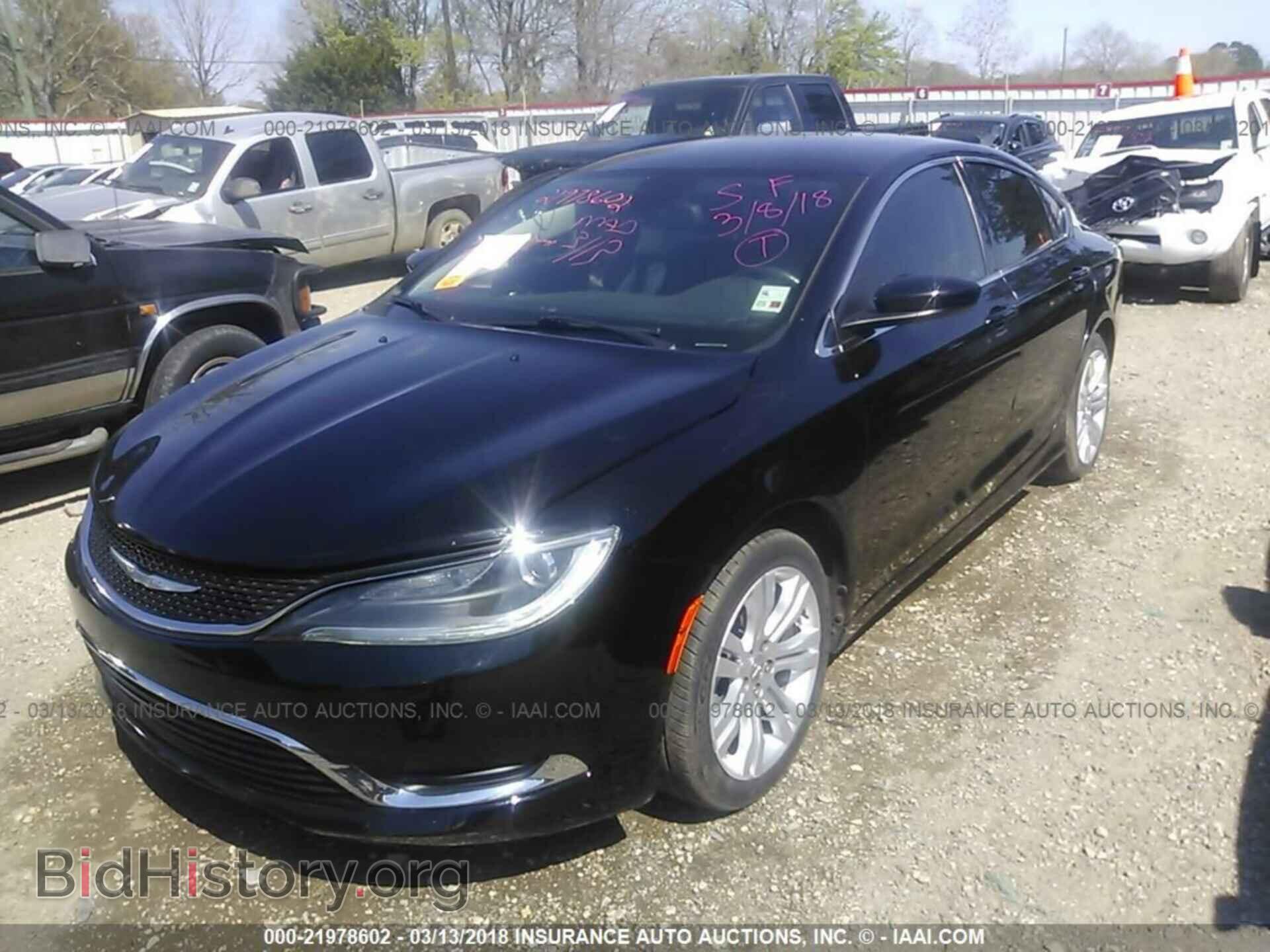 2015 Chrysler 200 - VIN: 1C3CCCAB8FN627096 - Photo 2