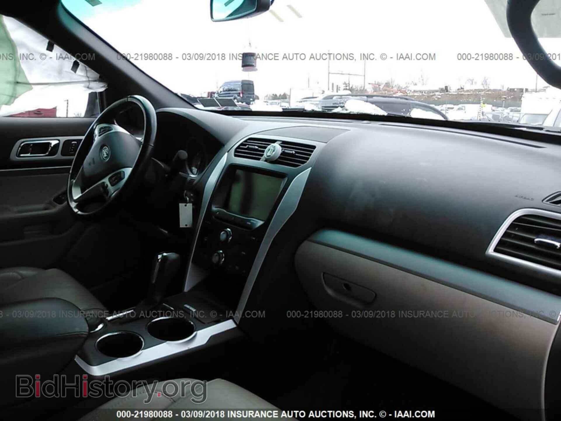 2013 Ford Explorer - VIN: 1FM5K8D86DGC66632 - Photo 5