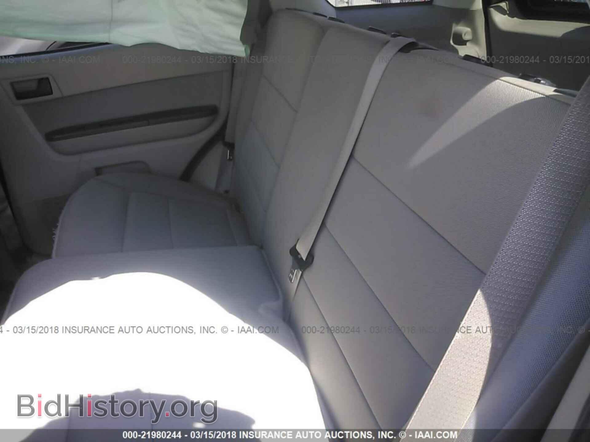 2012 Ford Escape - VIN: 1FMCU0DG6CKC81766 - Photo 8